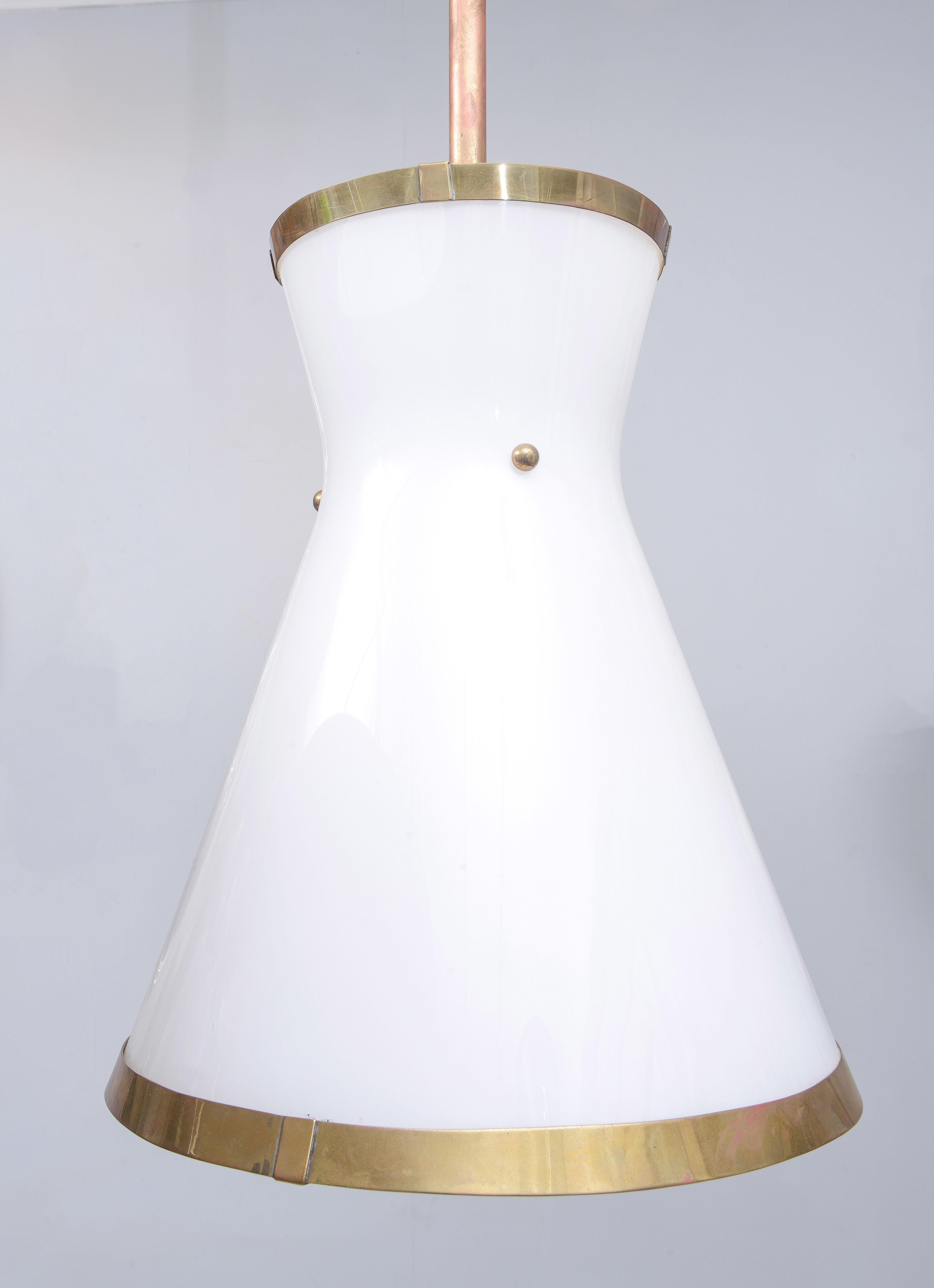 Americano Apparecchio in vetro e ottone a forma di cono personalizzato in vendita