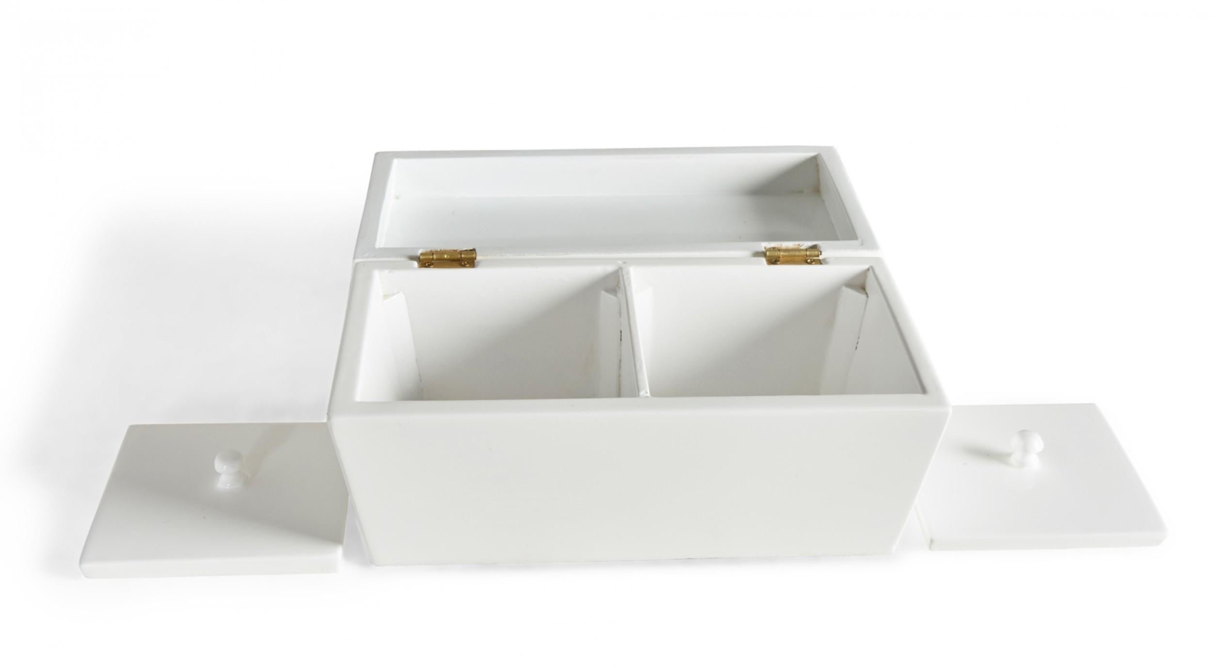 Custom Contemporary White Lacquered Rectangular Wooden Decorative Box For Sale 3