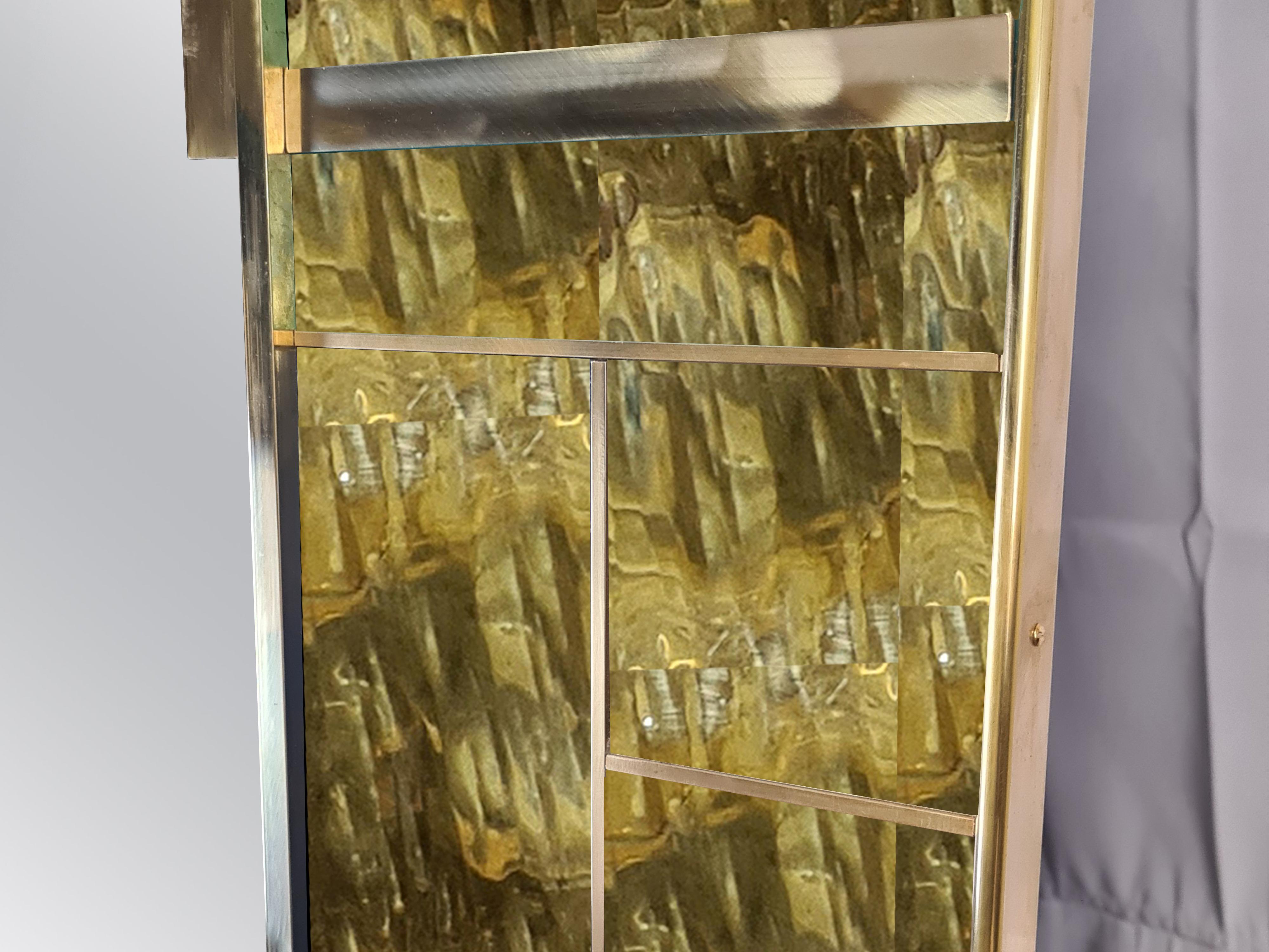 Espejo Conteporario a medida de cristal de latón Disponible Italian en venta