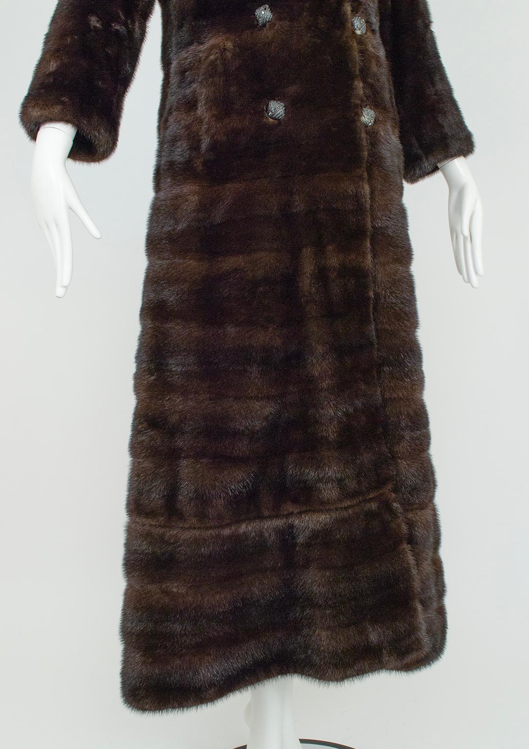 Custom Convertible Length Brown-Black Horizontal Ranch Mink Coat – S, 1971 For Sale 8