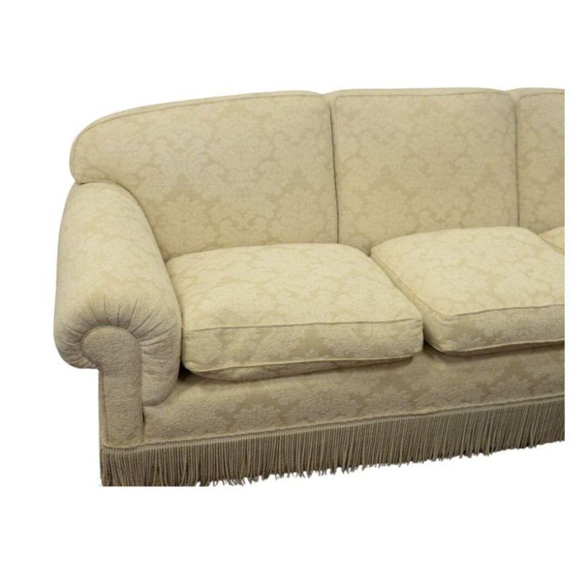 Custom Cream Textured Damask De Angelis Sofa In Good Condition For Sale In Locust Valley, NY