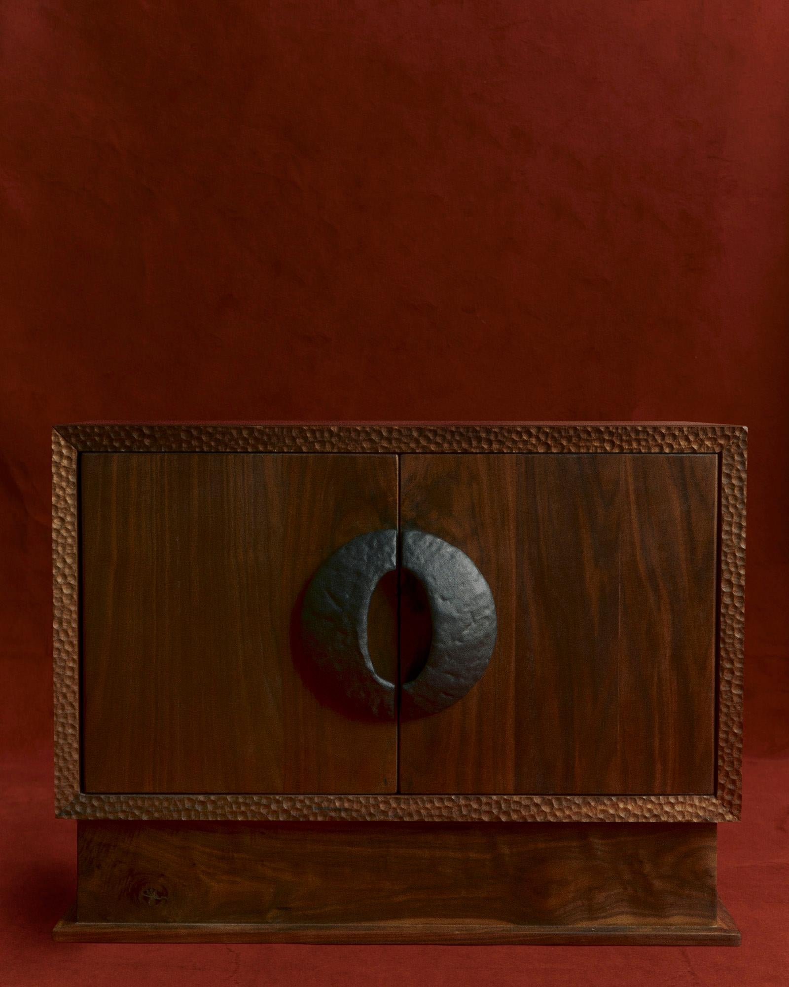 Custom Credenza by Mike Ruiz Serra In New Condition For Sale In Stamford, US