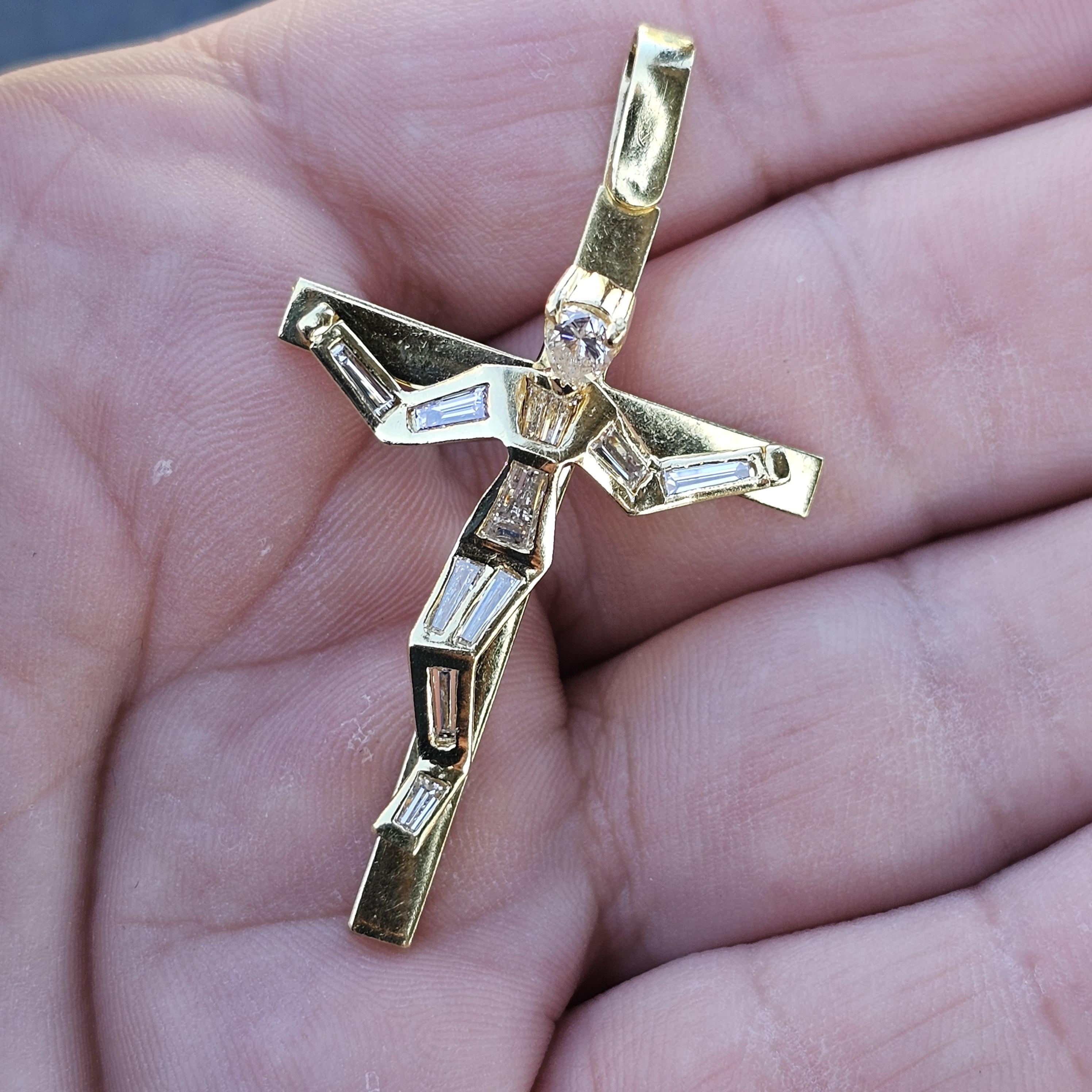 Custom Crucifix Cross Pendant 18k Gold 3D Jesus Diamond Pear Head Baguette 2