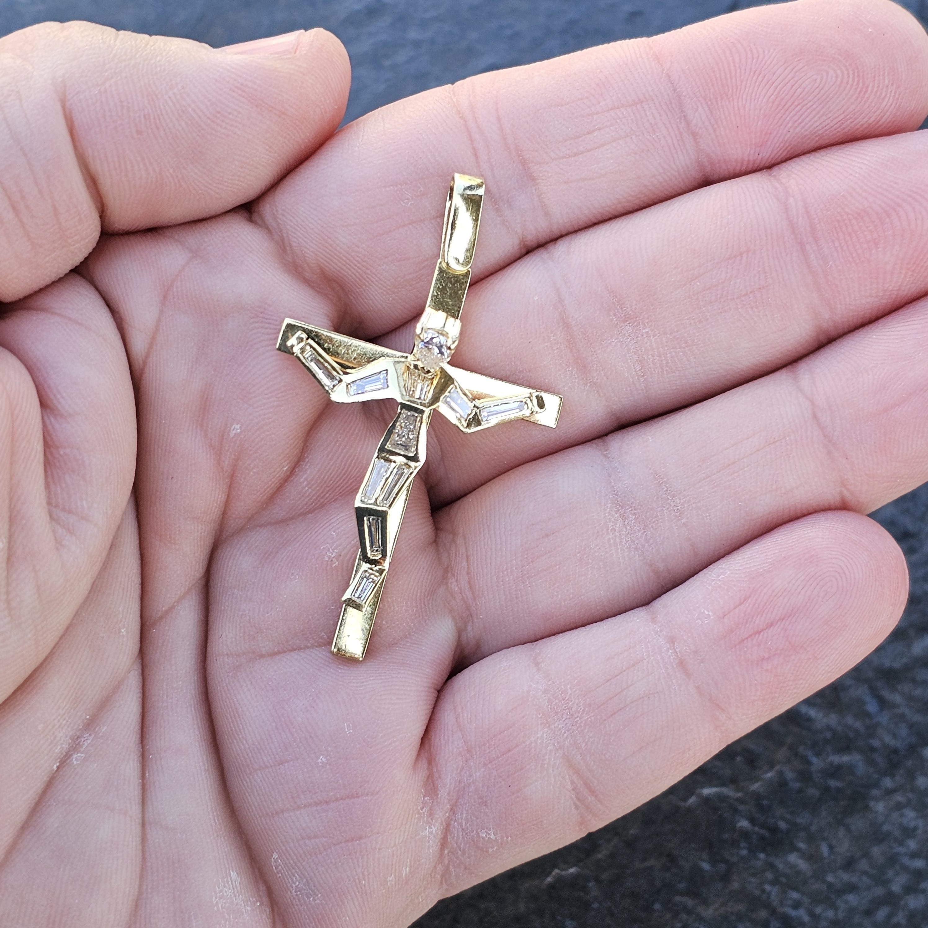 Custom Crucifix Cross Pendant 18k Gold 3D Jesus Diamond Pear Head Baguette 2