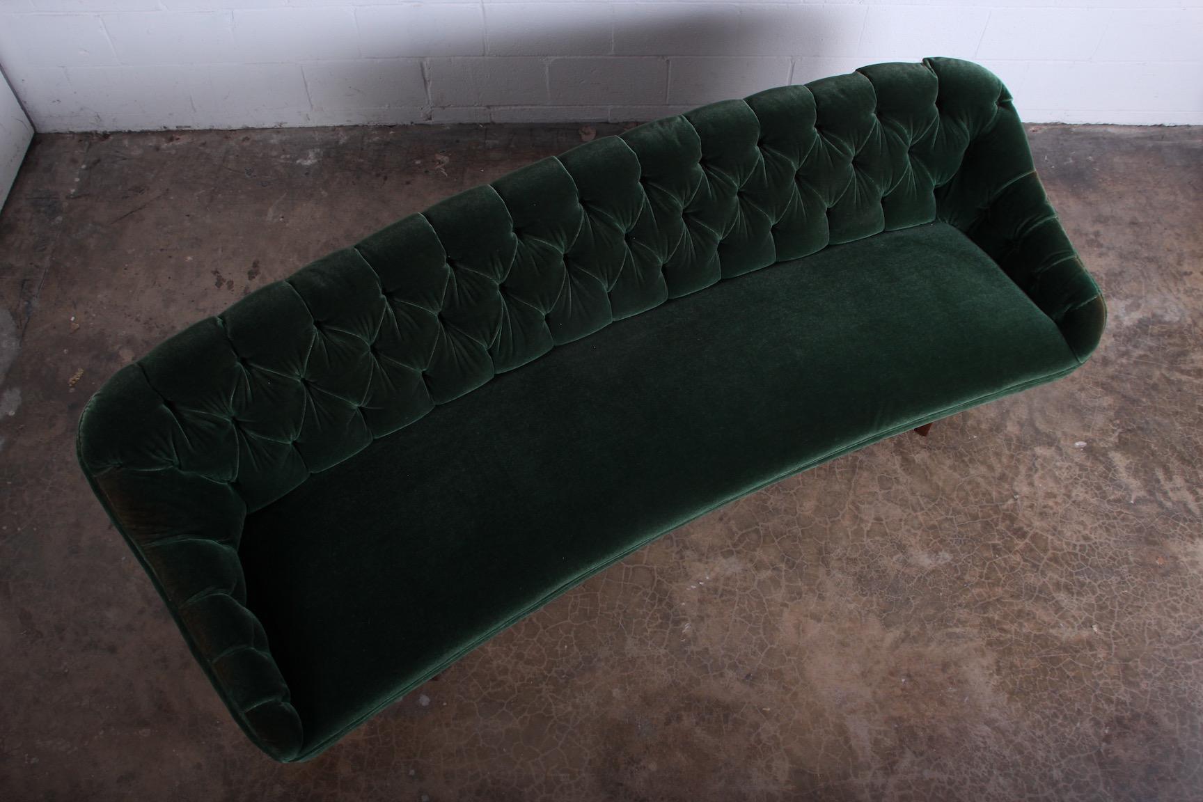Custom Curved Sofa Attributed to Vladimir Kagan 10