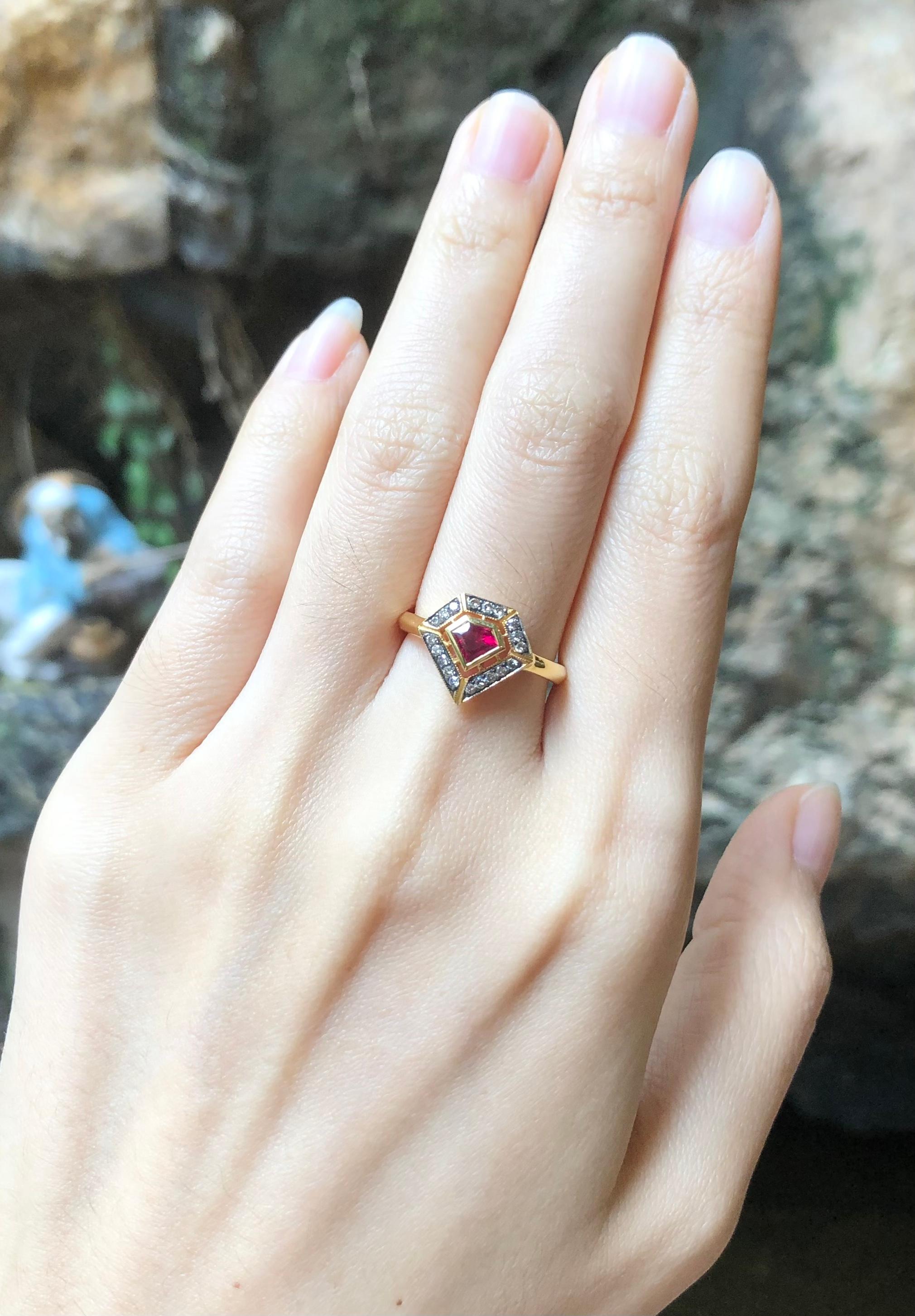 Custom Cut Ruby with Brown Diamond Ring Set in 18 Karat Gold Settings For Sale 6
