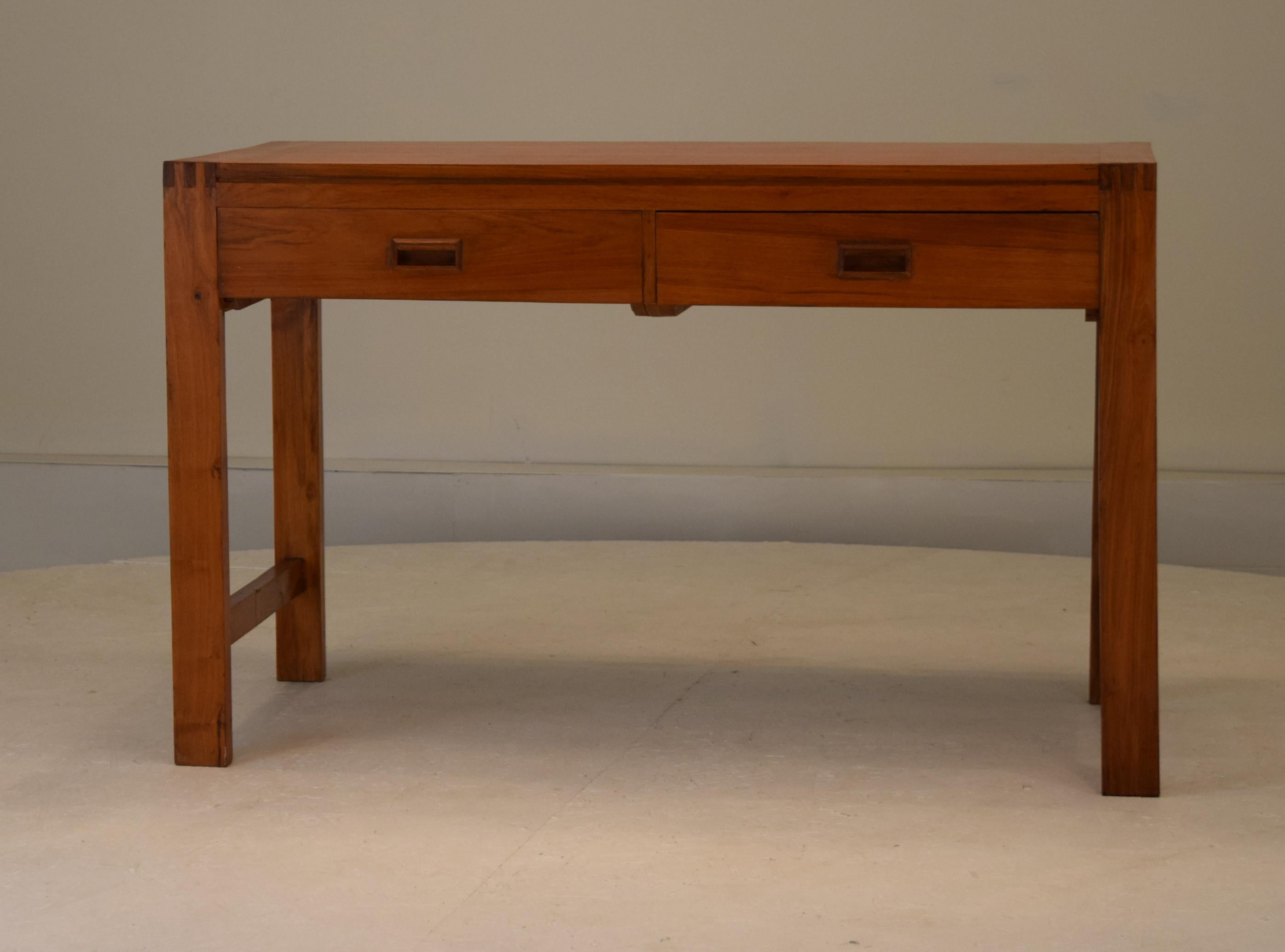 Custom Danish Desk and Chair In Good Condition In South Charleston, WV