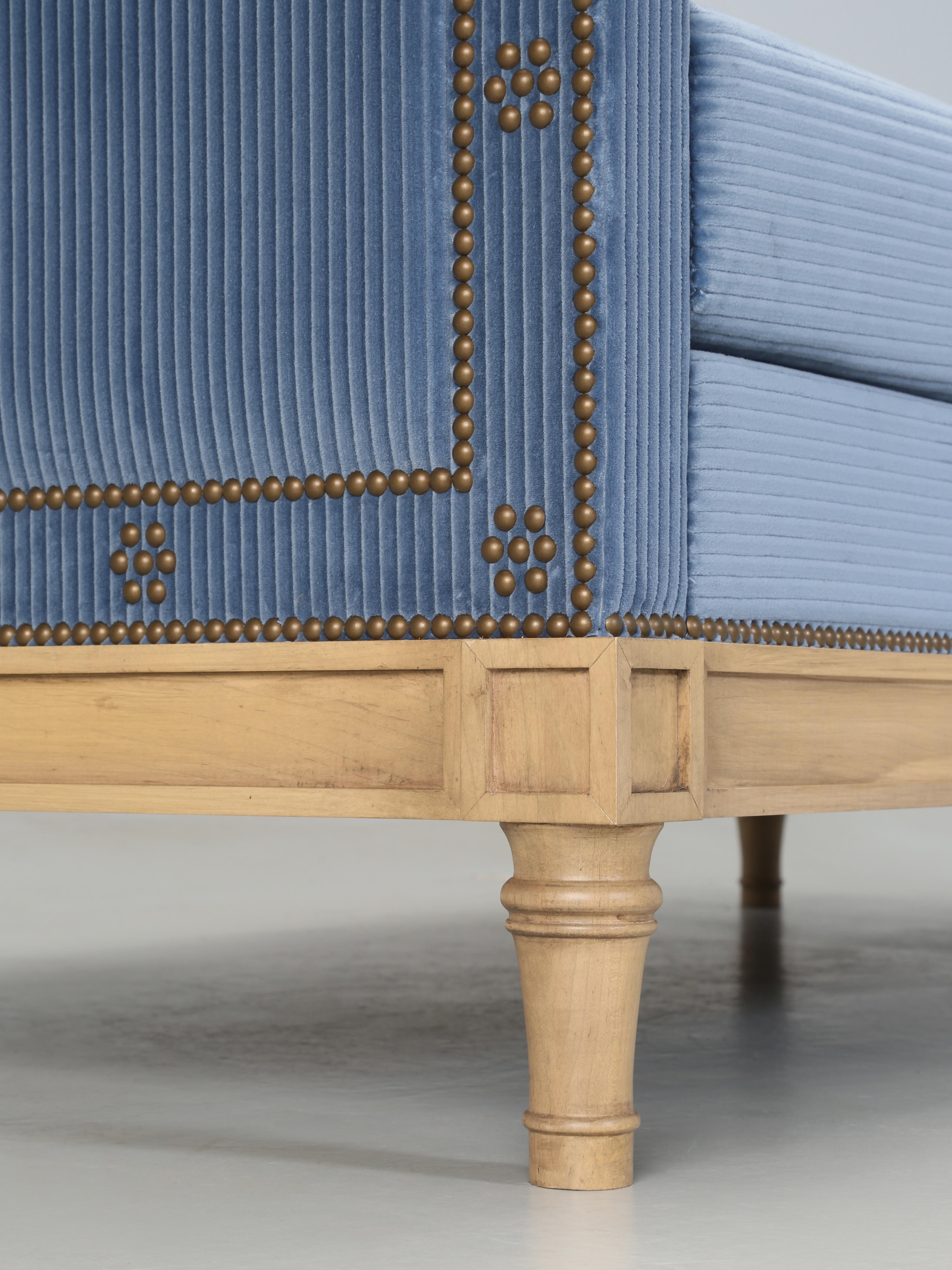 Letto da giorno personalizzato realizzato su misura a Chicago Legni, finiture e dimensioni opzionali in vendita 5