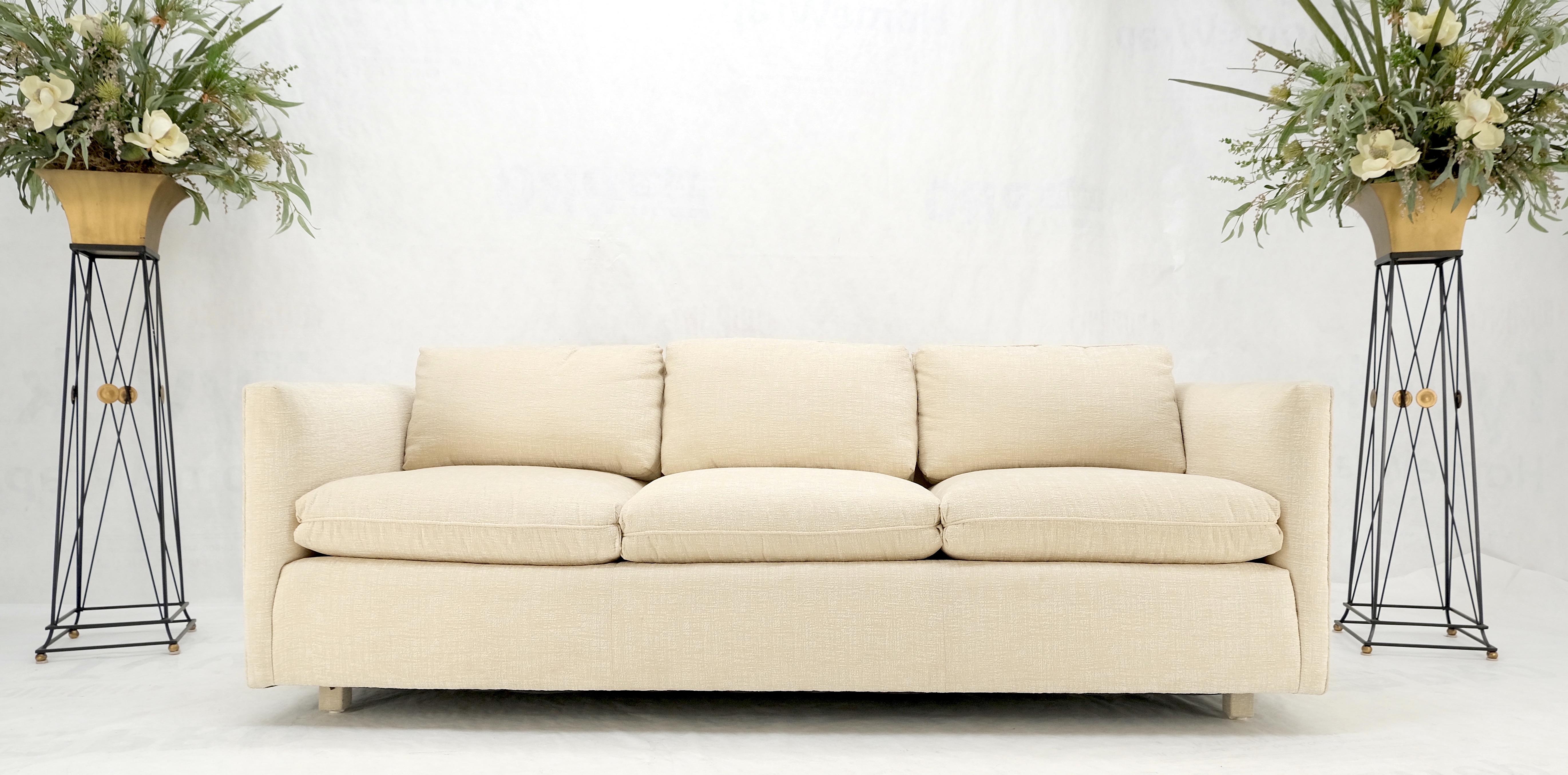 Custom Design Mid-Century Modern Beige Upholstery Box Shape Sofa Mint! In Good Condition For Sale In Rockaway, NJ