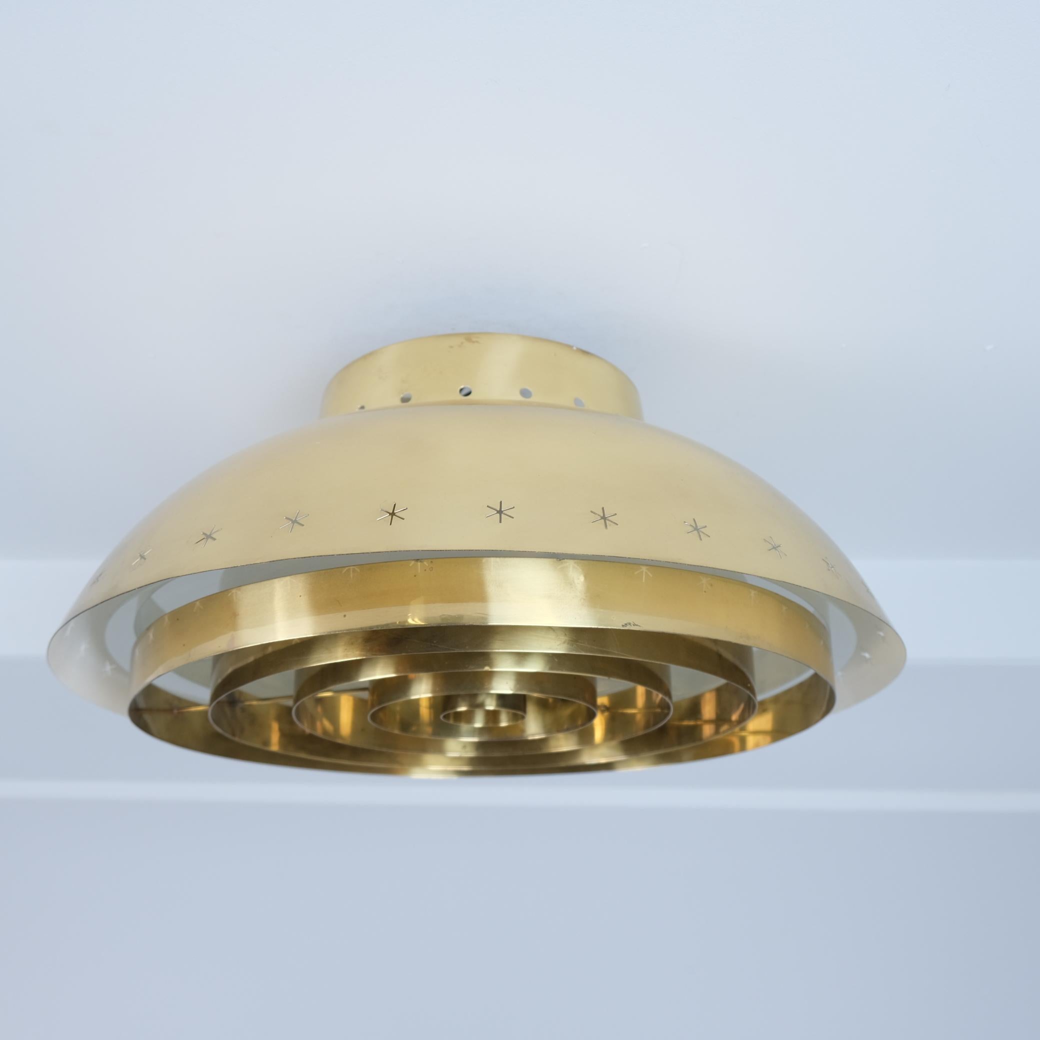 Mid-Century Modern Lampe Paavo Tynell de conception spéciale commandée pour la paroisse d'Akaa, Taito, années 1950 en vente