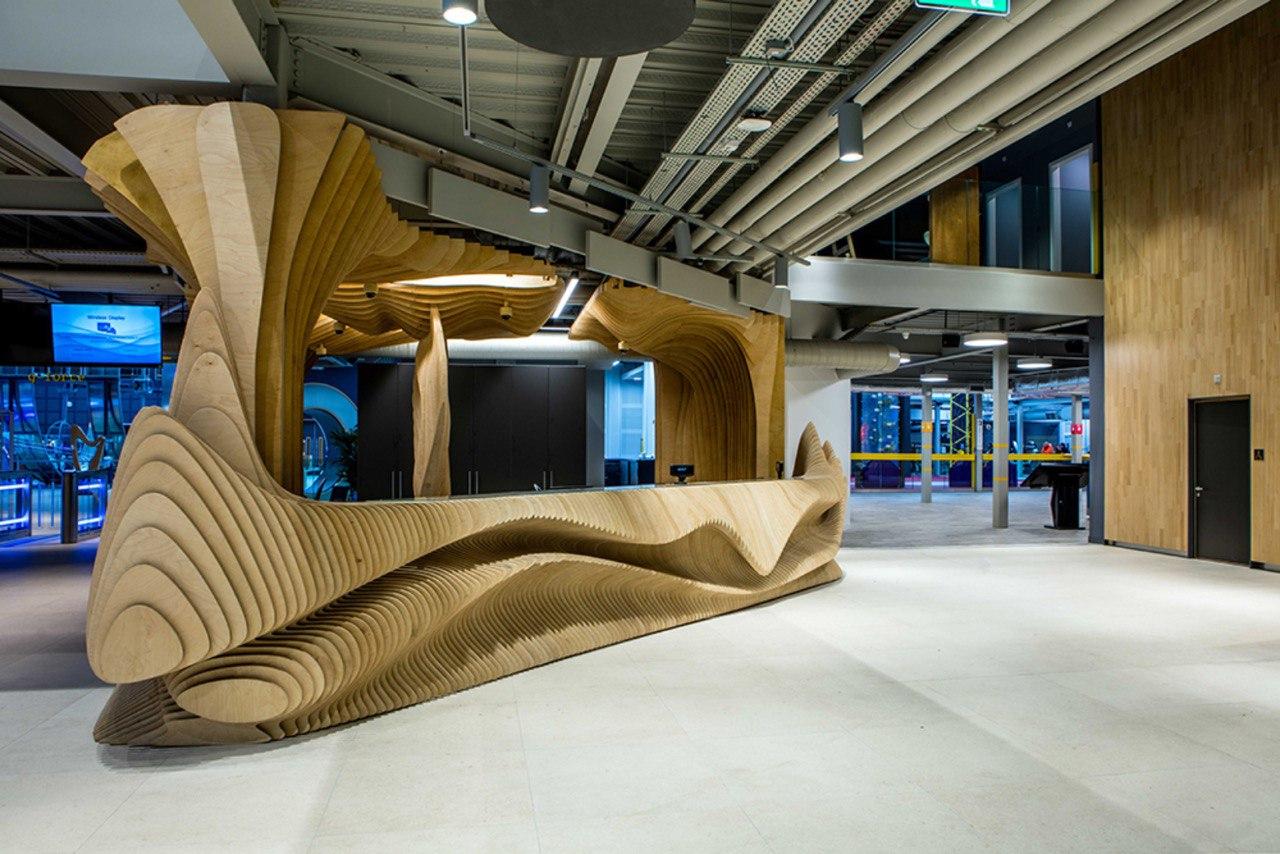 Área de recepción de diseño personalizado en madera contrachapada para oficina, museo, aeropuerto, vestíbulo de hotel en venta 2