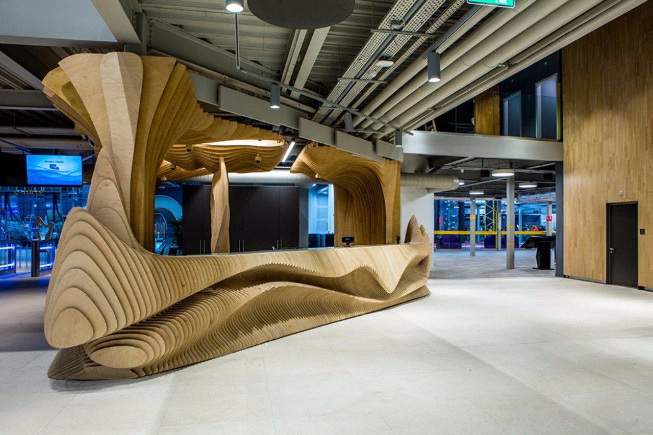 Área de recepción de diseño personalizado en madera contrachapada para oficina, museo, aeropuerto, vestíbulo de hotel en venta