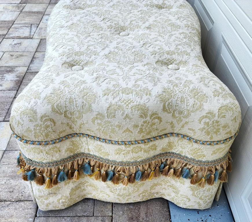 Maßgefertigter Designer-Ottoman-Couchtisch, skulpturaler Couchtisch im Angebot 9