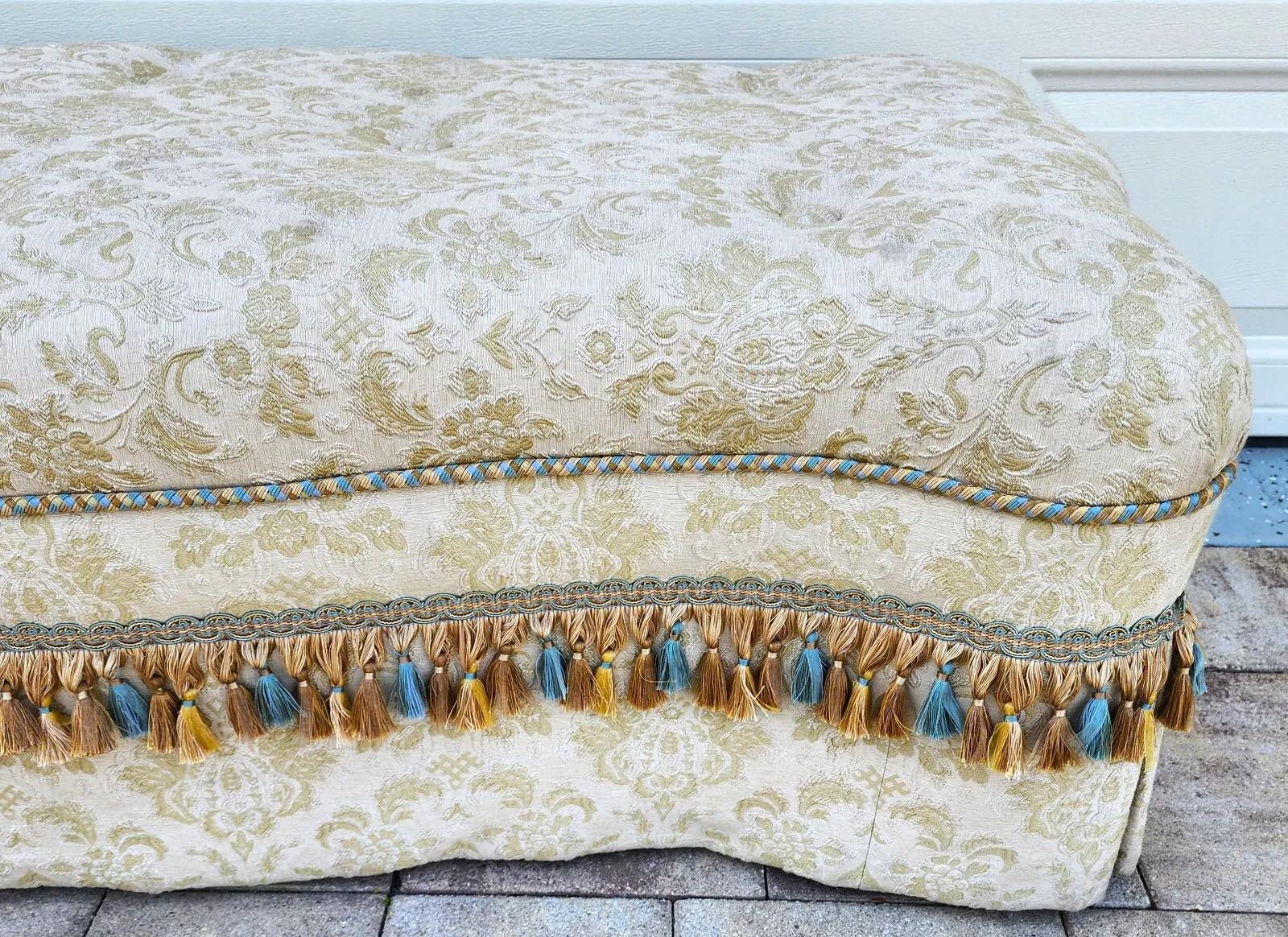 Maßgefertigter Designer-Ottoman-Couchtisch, skulpturaler Couchtisch im Angebot 2
