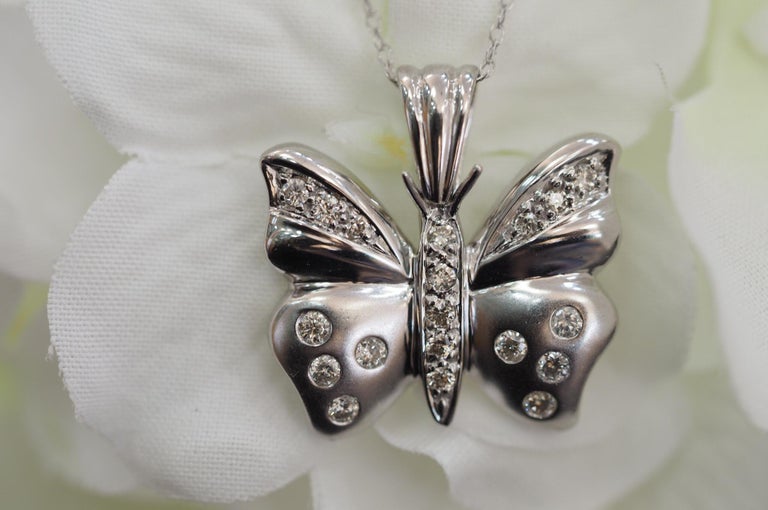 Custom Diamond Butterfly Pendant Necklace For Sale at 1stDibs