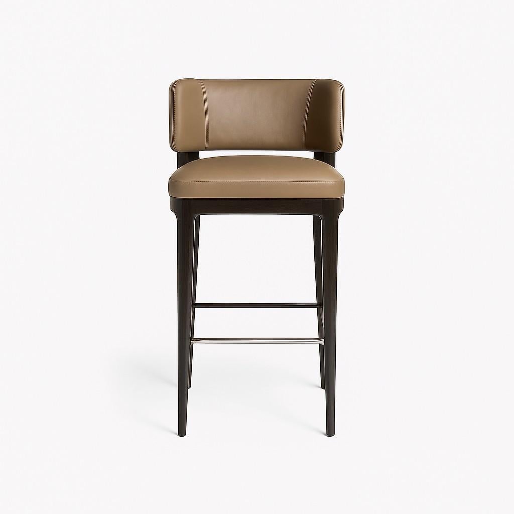 Portoghese Sedia da pranzo personalizzata in pelle color taupe e struttura in Oak nero in vendita