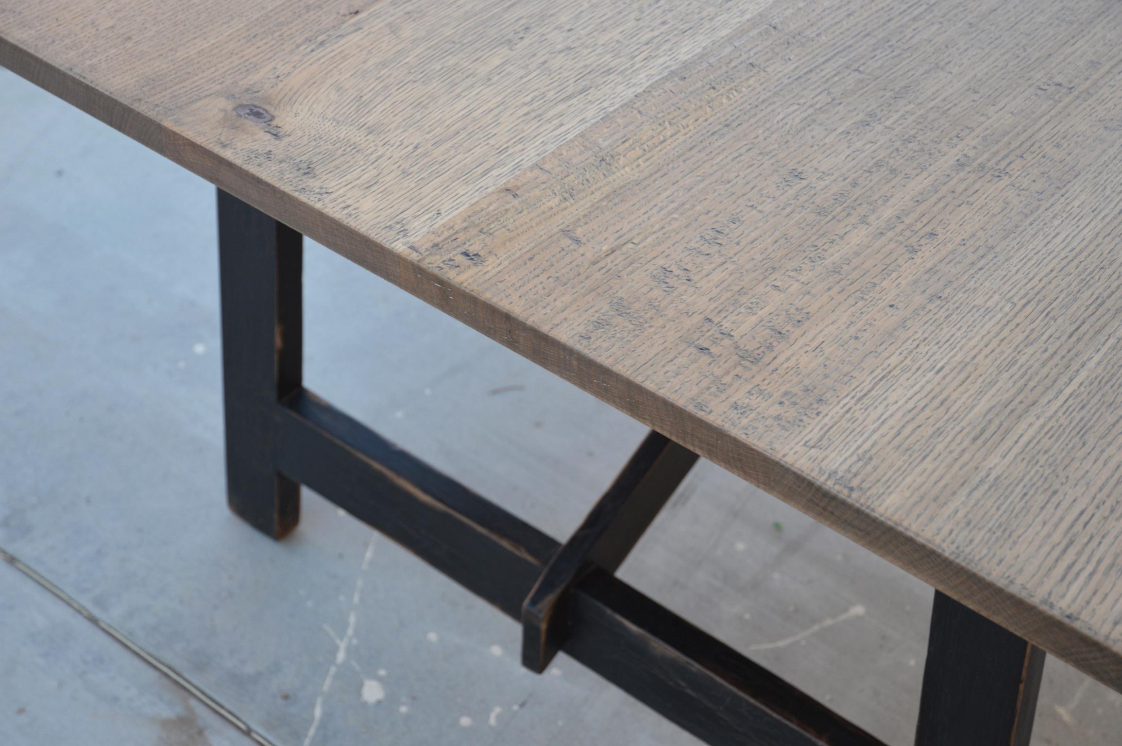 Custom Dining Table Made from Rift Sawn Oak In New Condition In Los Angeles, CA