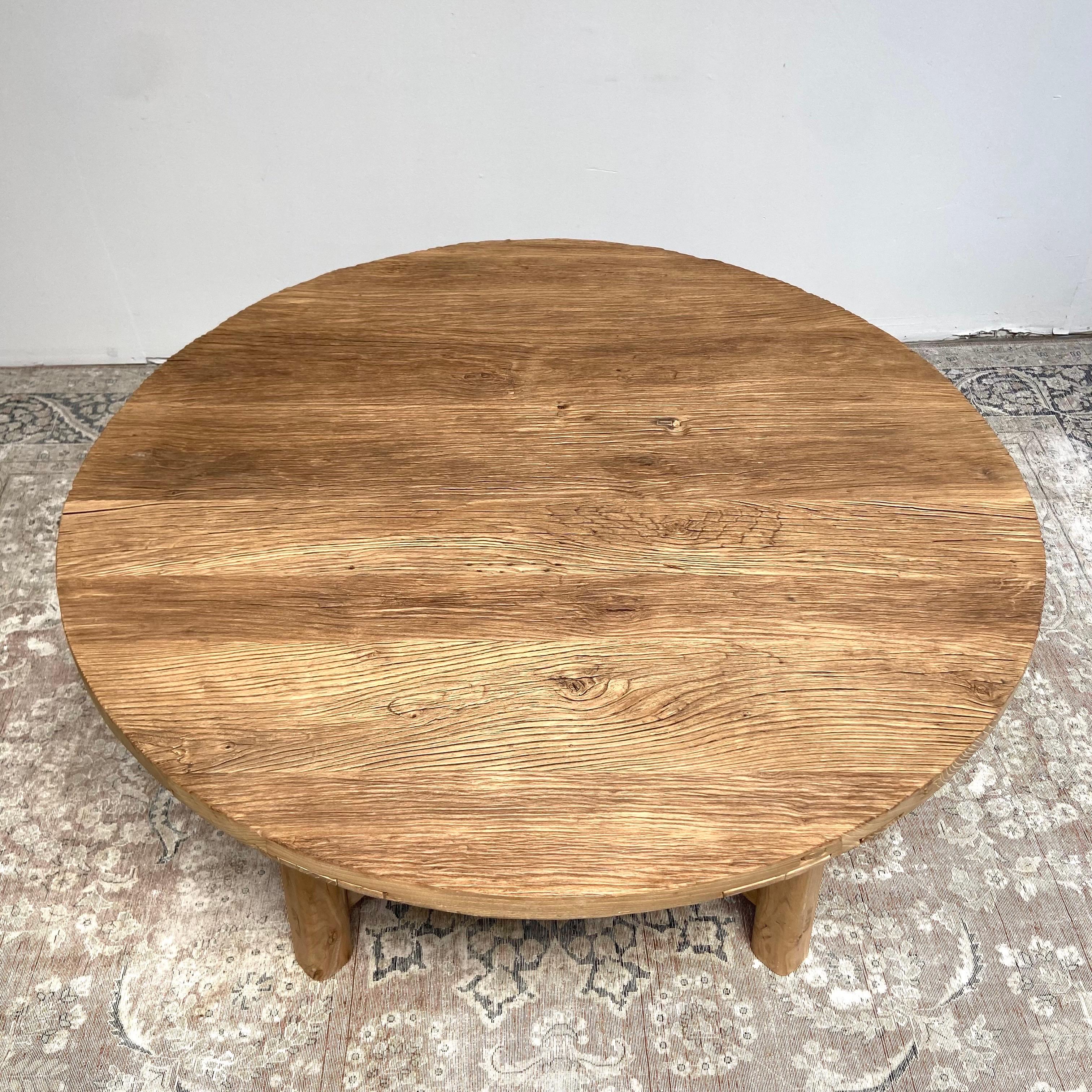 Custom Elm Wood Dining Table  In New Condition In Brea, CA