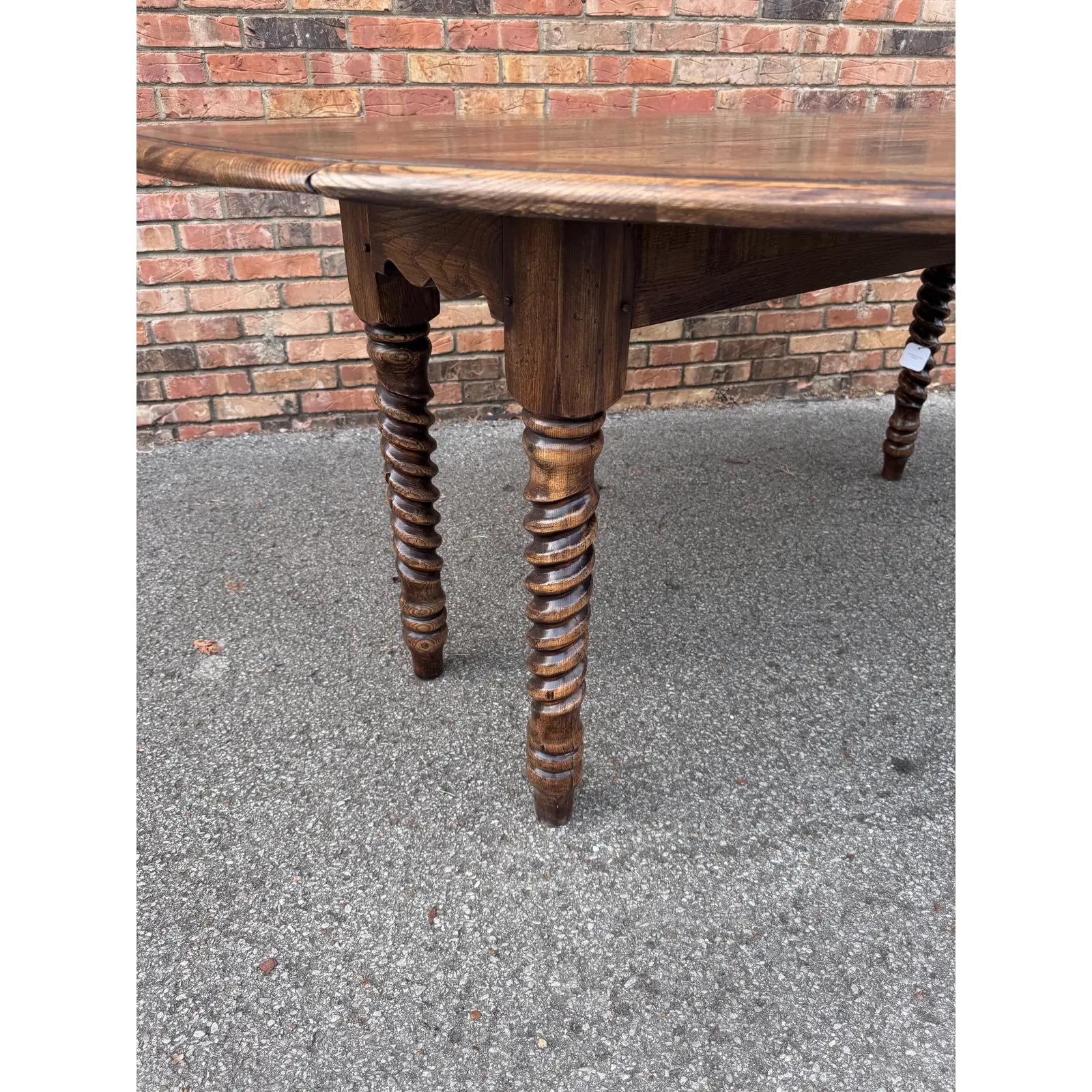 Table de salle à manger ovale anglaise sur mesure en vente 4