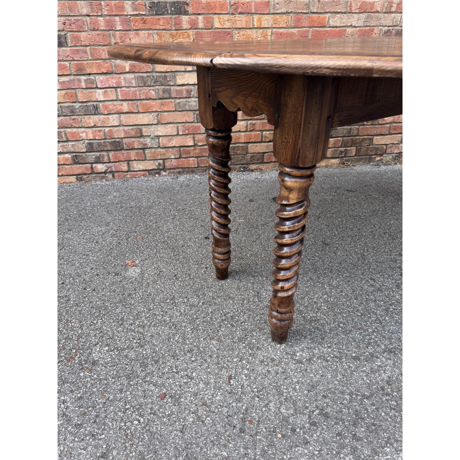 Table de salle à manger ovale anglaise sur mesure en vente 5