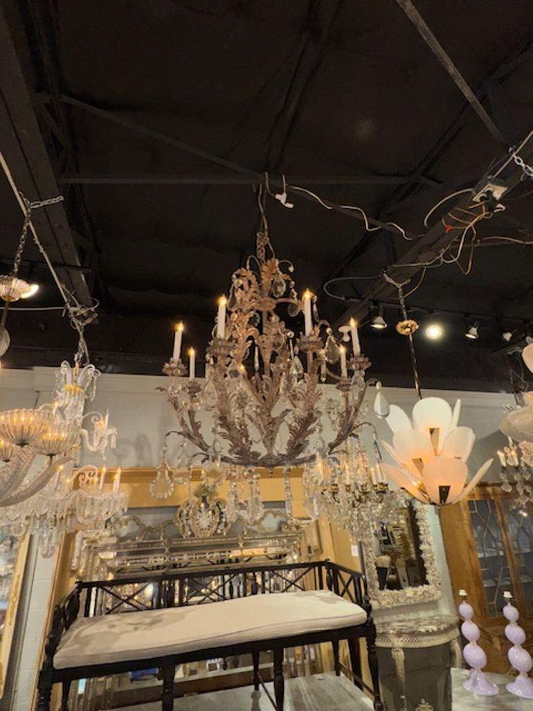 XX secolo Lampadario personalizzato in ferro patinato e cristallo di Ernesto Klun in vendita