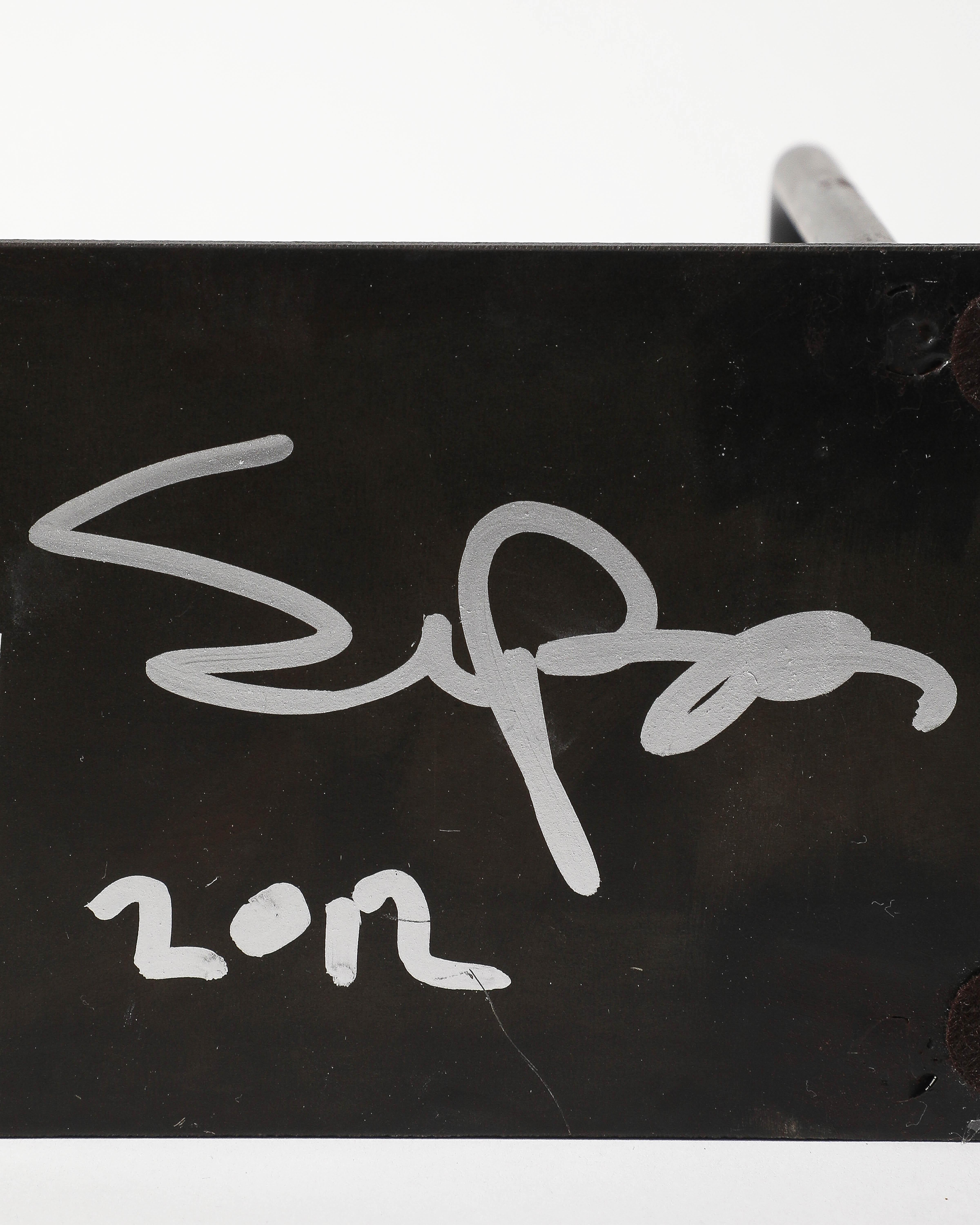 Sujetalibros de acero fabricados a medida, firmados por el artista en venta 7