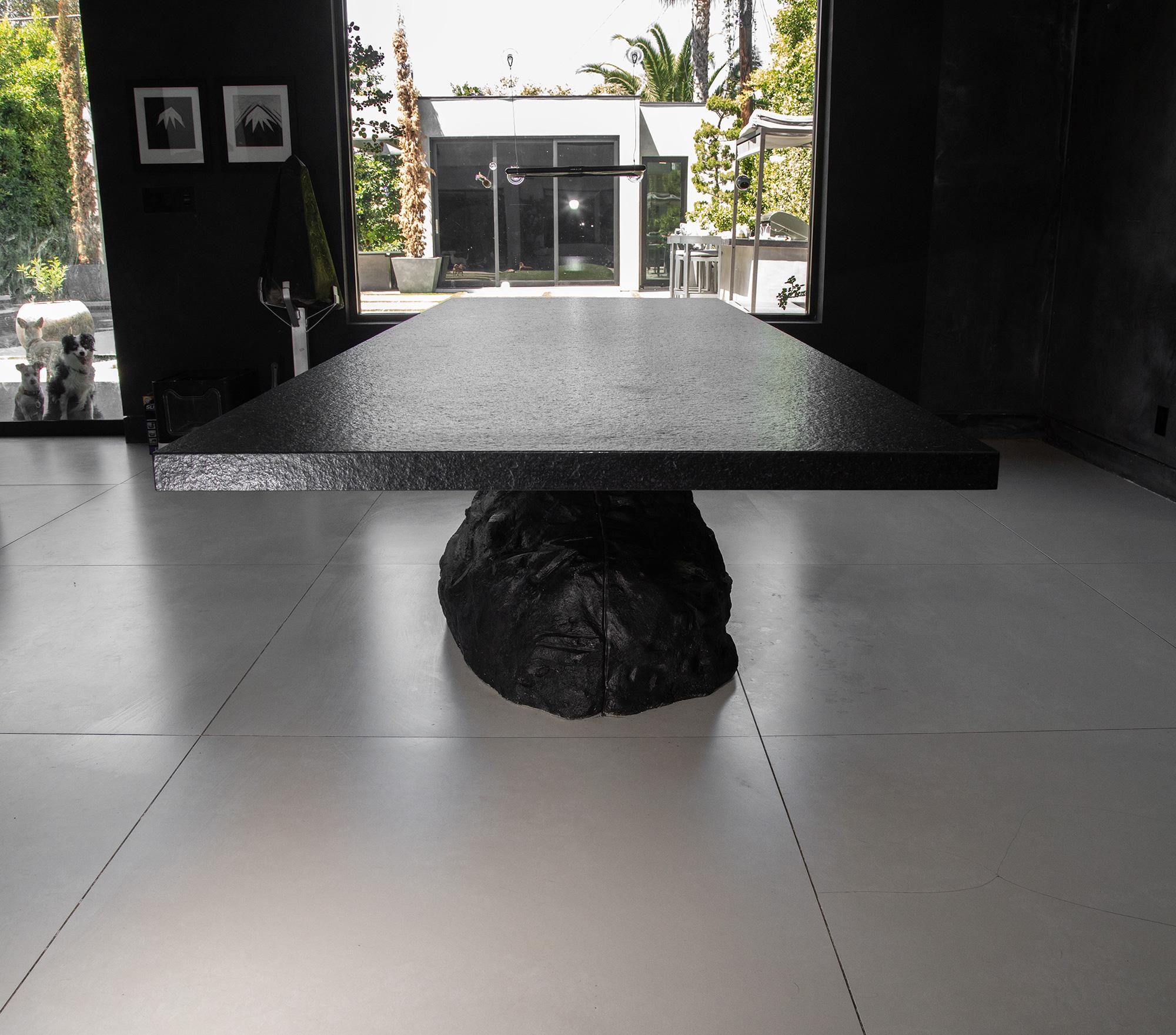 Organic Design Rock Boulder Shape Dining Table  In Good Condition For Sale In New York, NY