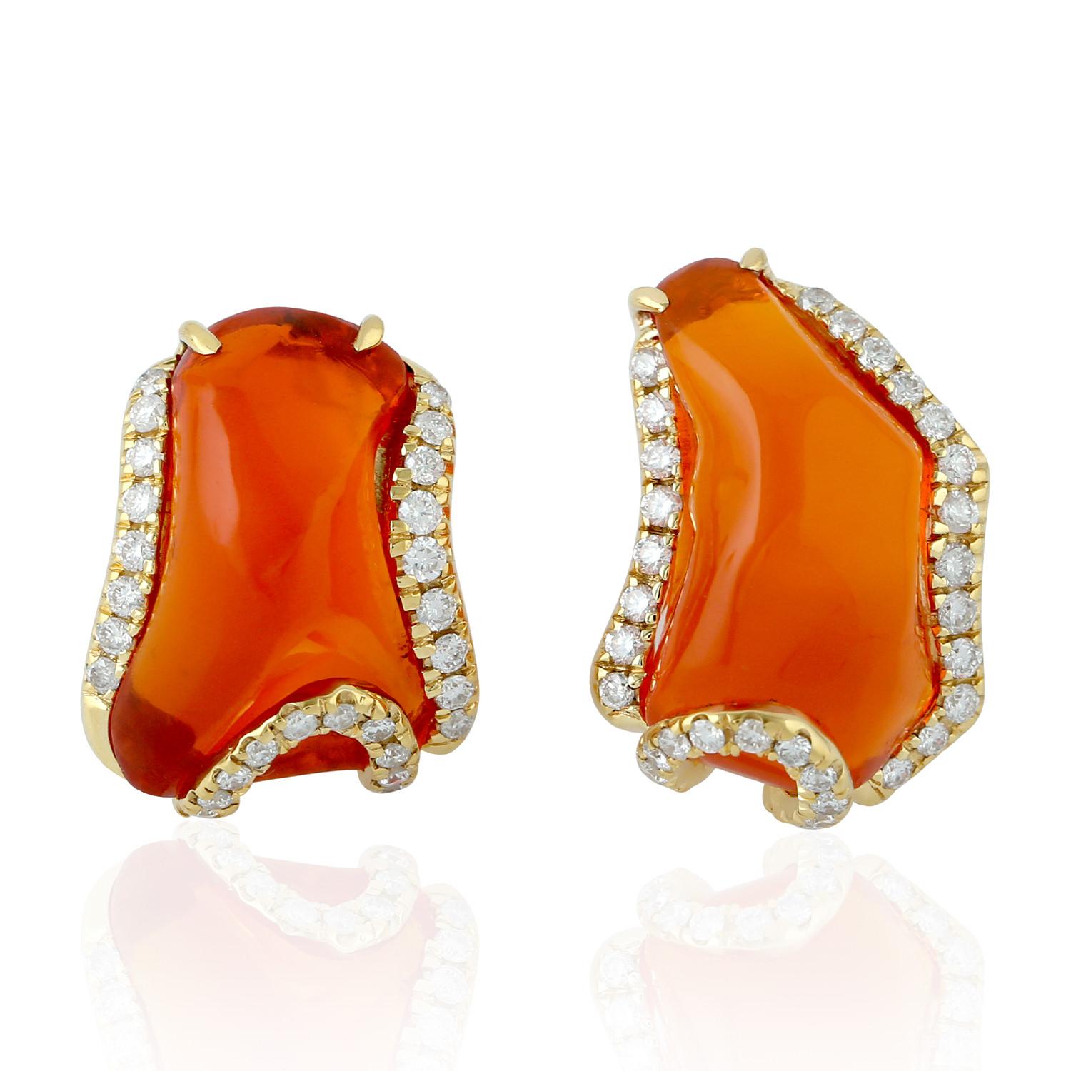 Taglio misto Custom Fire Opal 18 Karat Gold Diamond Stud Earrings in vendita
