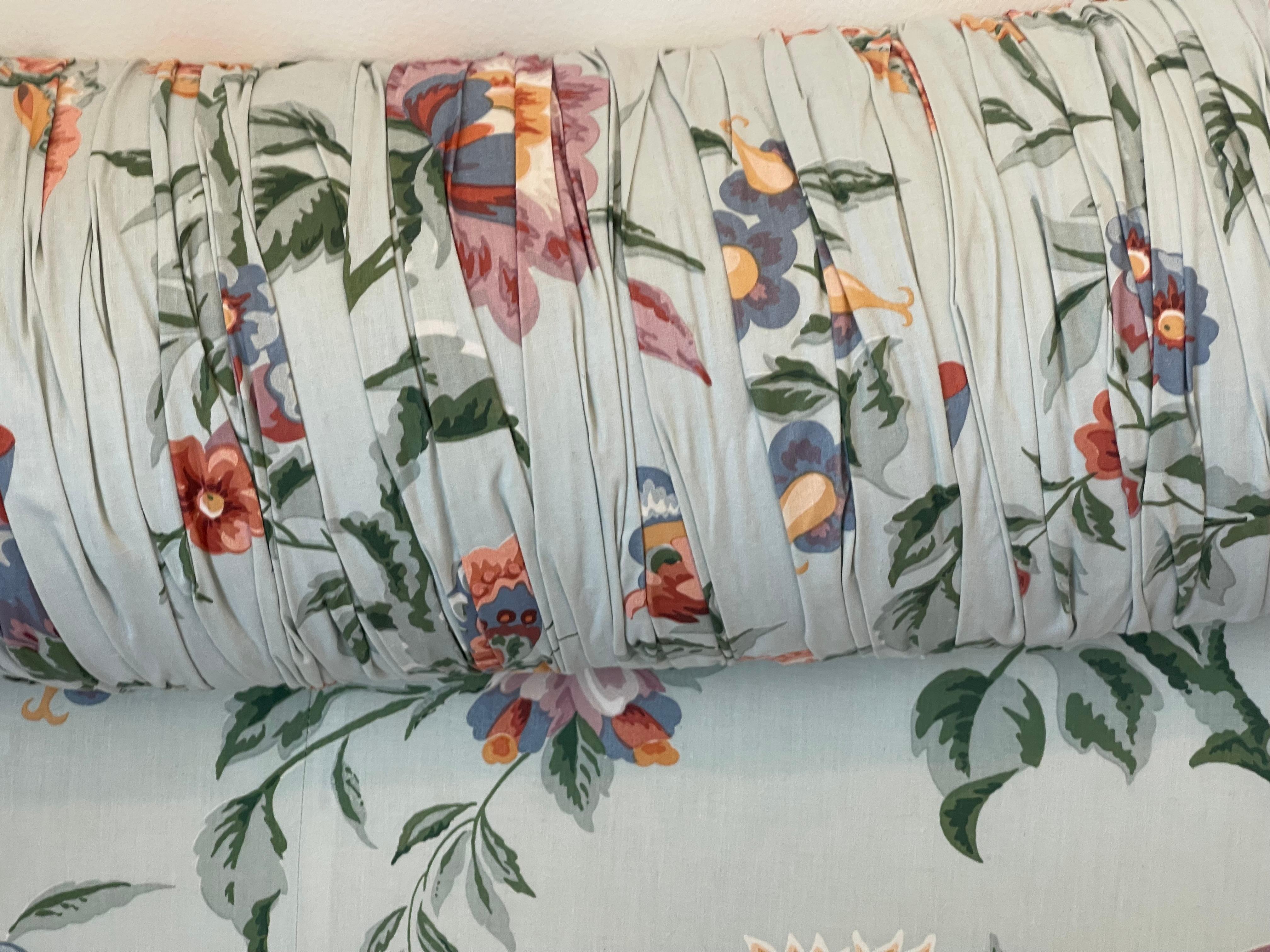 Custom Floral King Headboard  + 2 Pillows - Splendid In Good Condition For Sale In Boca Raton, FL