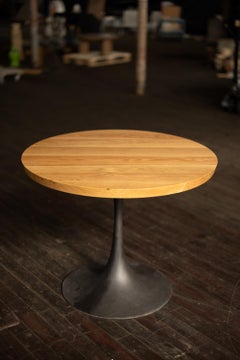 CUSTOM für NINA: Runder Sockel aus weißer Eiche Amicalola Klarlack