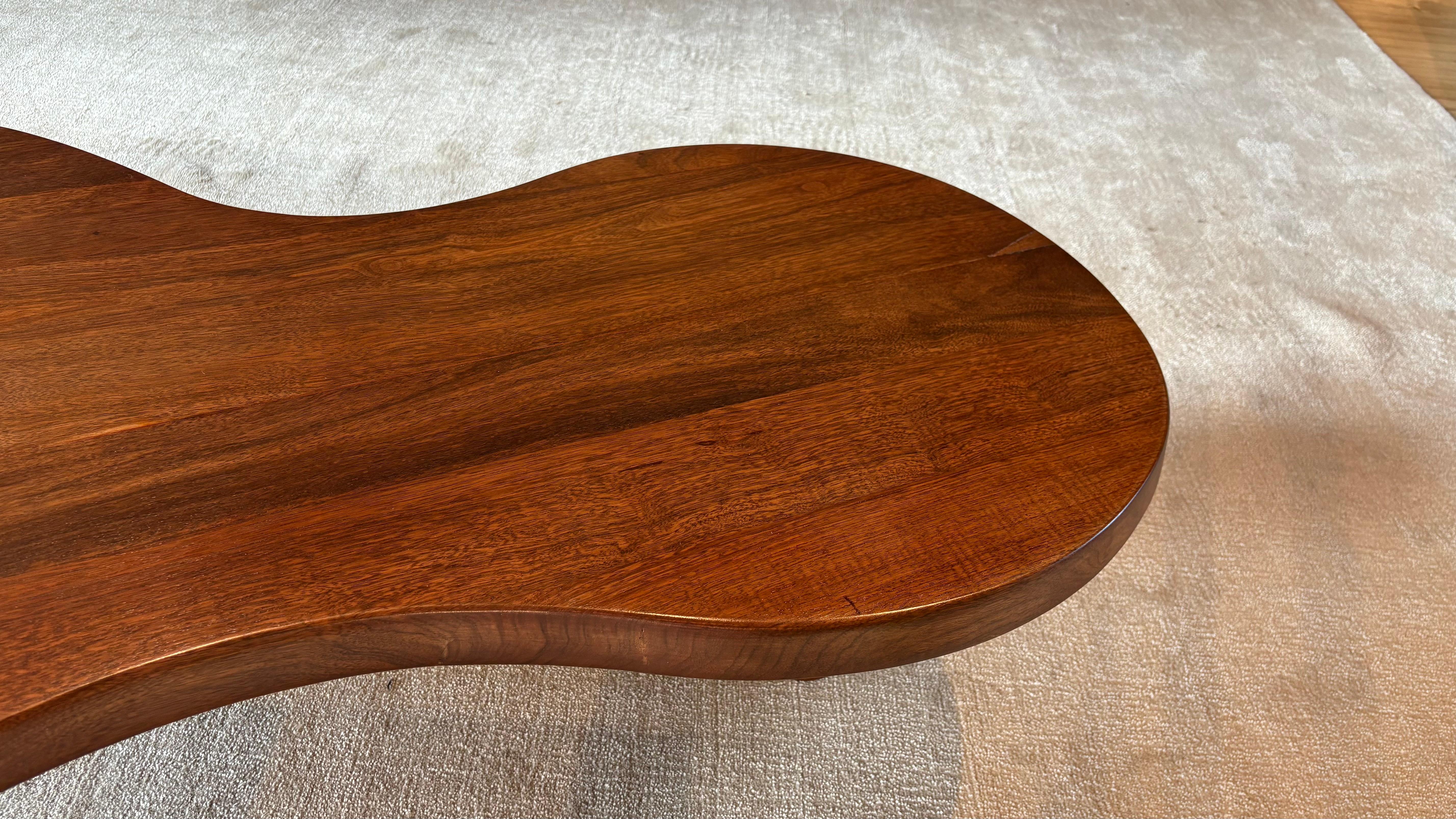 Table basse personnalisée Forme Libre en vente 4