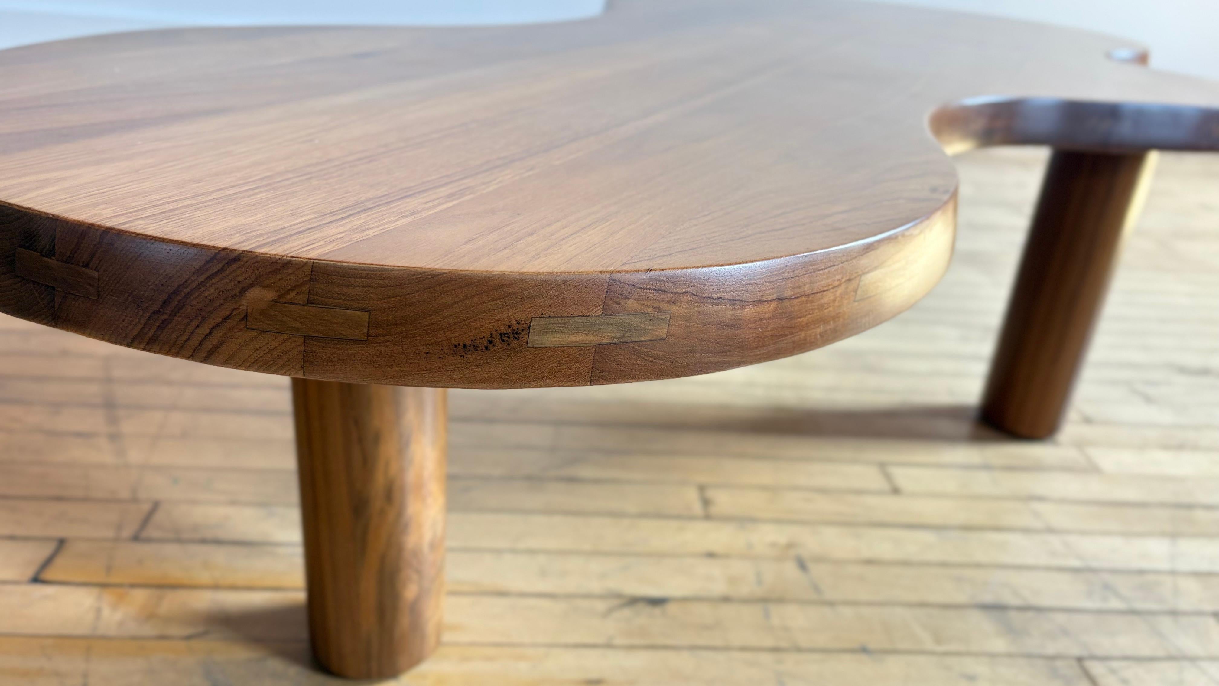 Maßgeschneiderter Couchtisch Forme Libre im Angebot 1