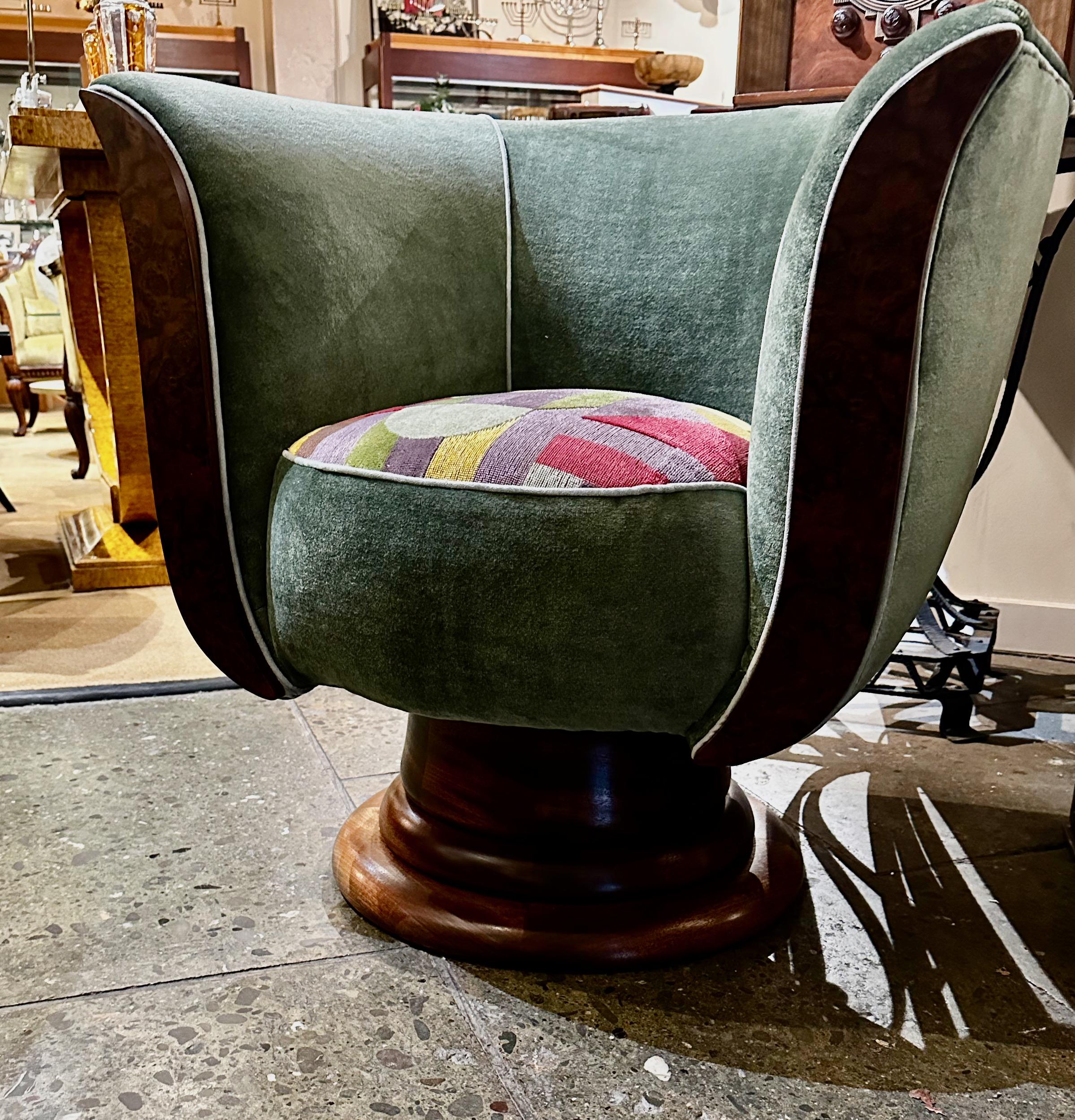 Custom French Style Art Deco Swivel Chairs Mohair 5