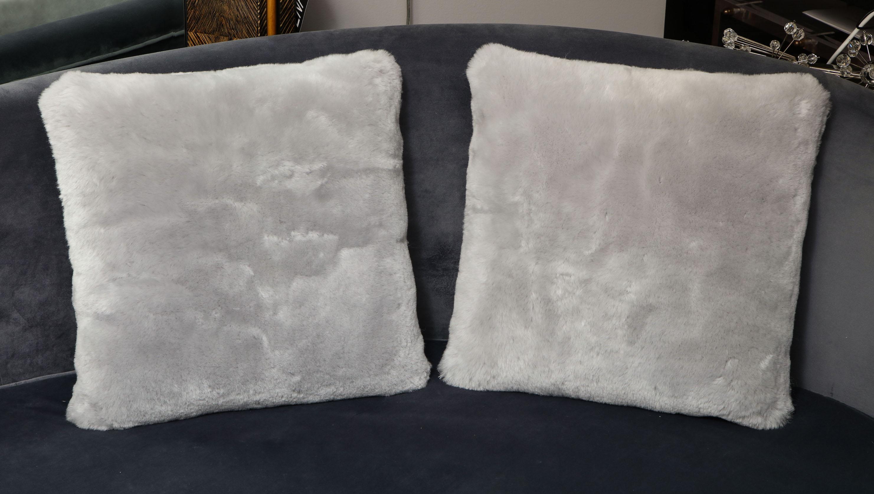 Contemporary Custom Genuine Shearling Pillow in Platinum Color For Sale