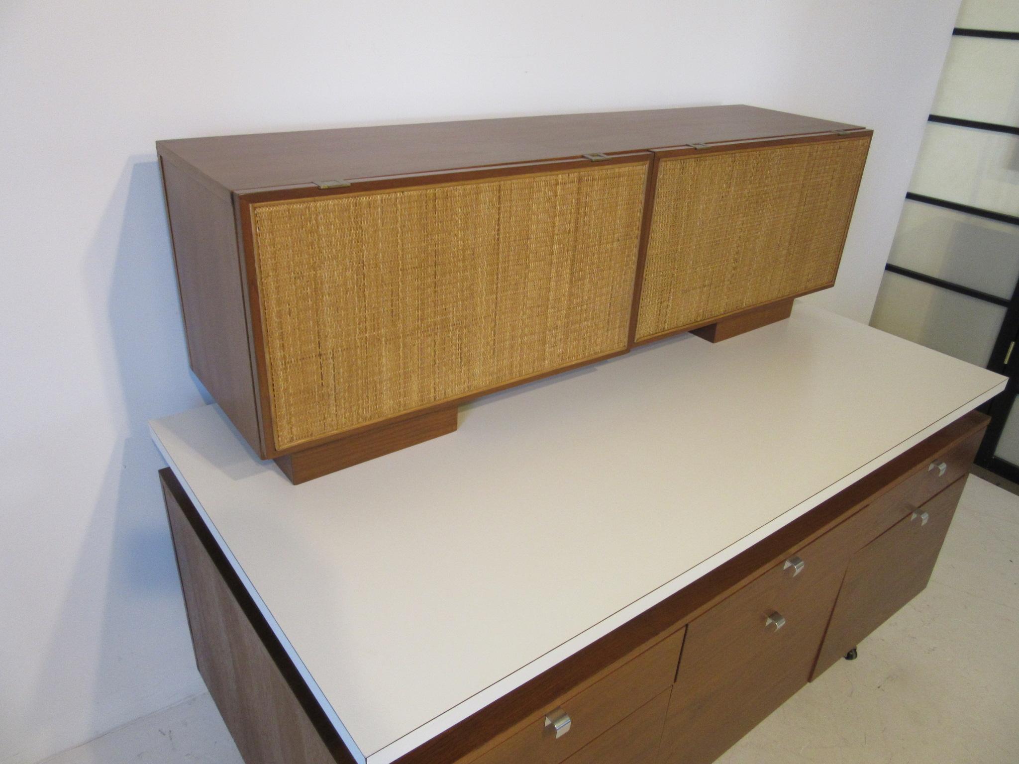 Custom George Nelson Office Hutch for Herman Miller In Good Condition In Cincinnati, OH