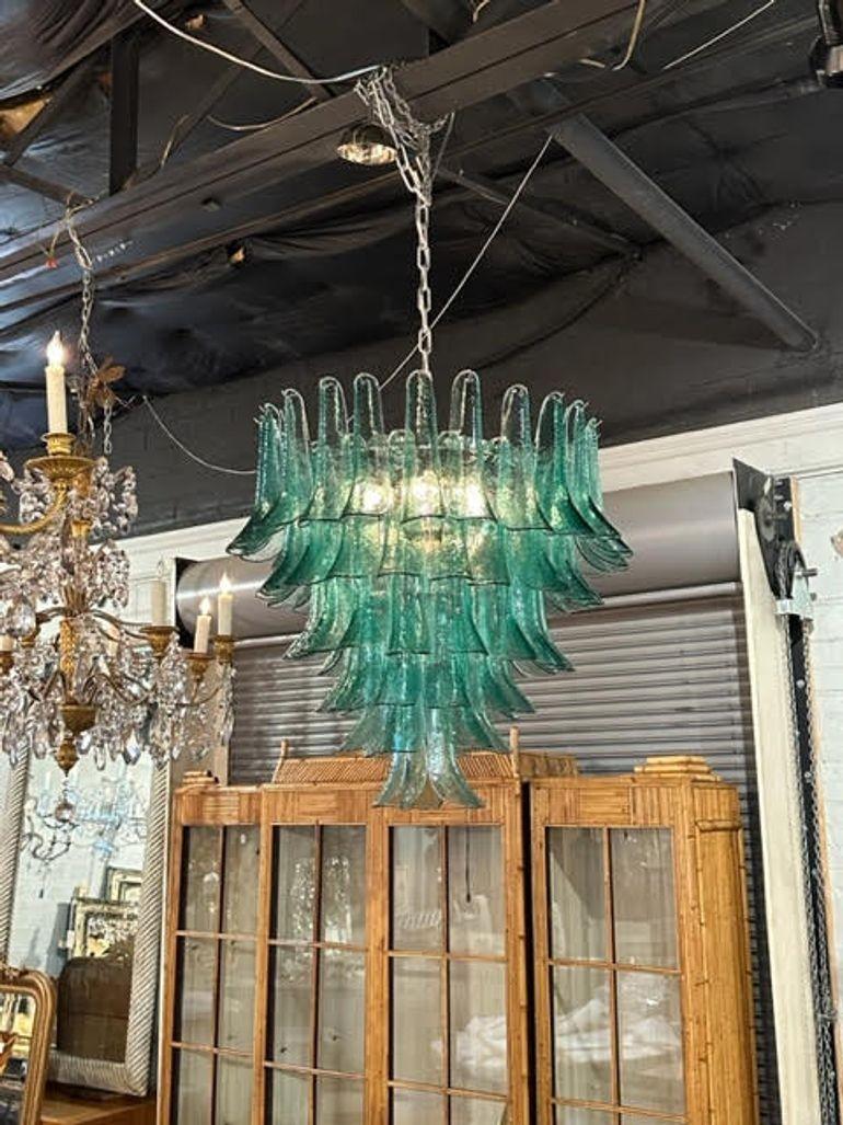  Green Murano Glass Saddle Shaped Chandelier In Good Condition For Sale In Dallas, TX