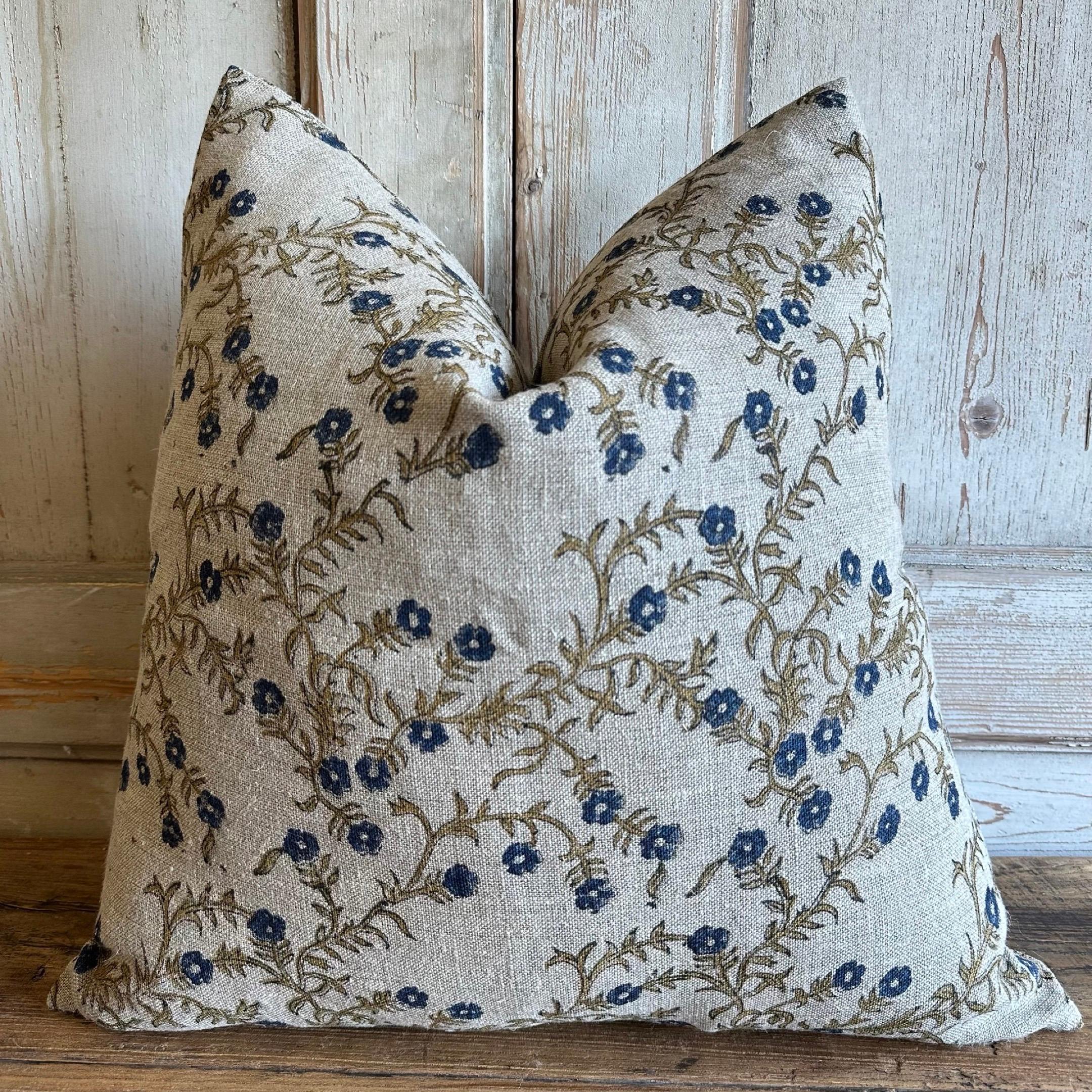 Beautifully hand block-printed pillow on linen fabric. Zipper closure. Double-sided print/reversible. Care Instructions: Dry clean recommended
Size: 20” x 20”
Colors: Flax linen, blue, dark chartreuse.
includes insert. 