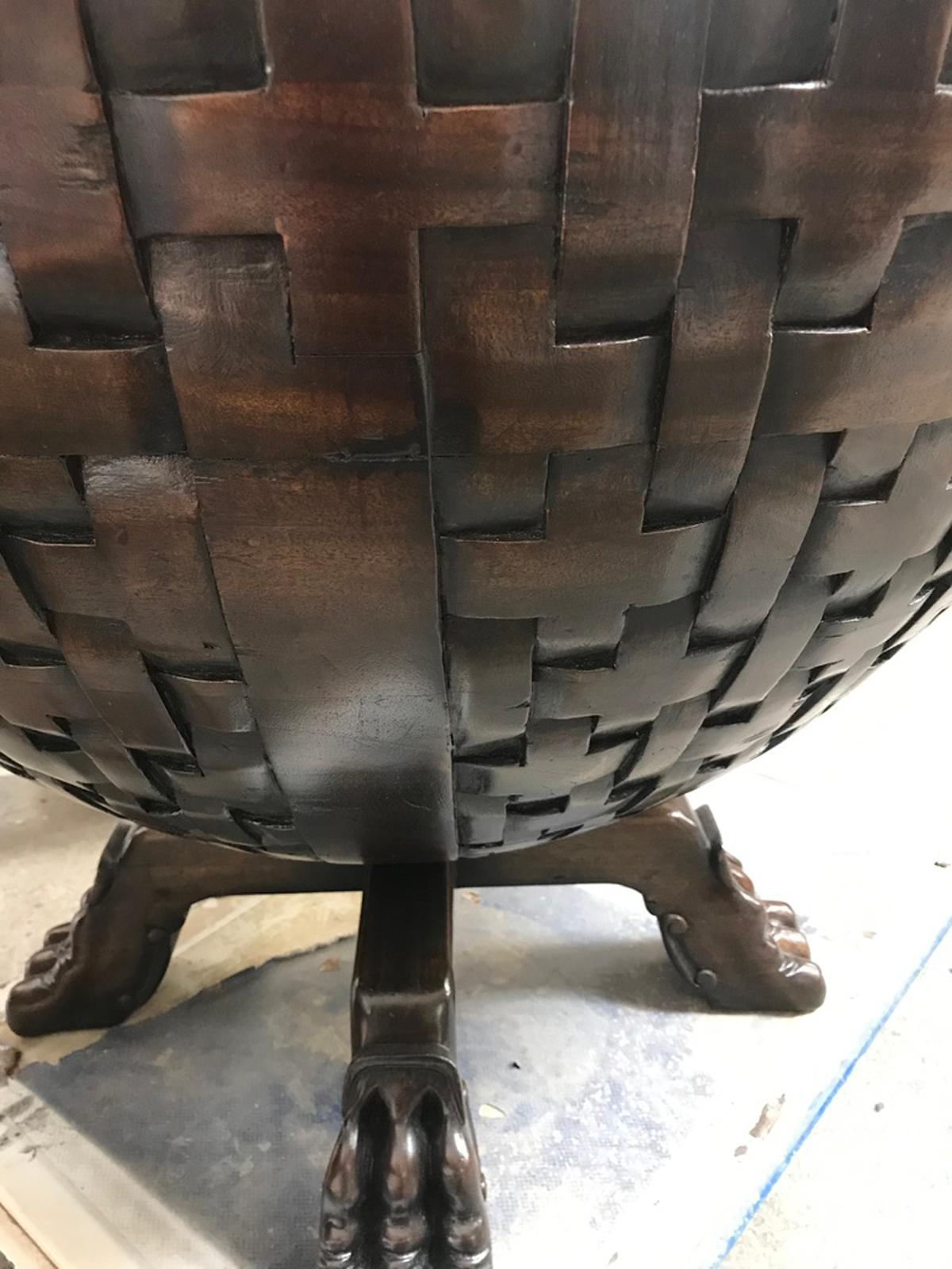 XXIe siècle et contemporain Table tissée à la main par Dos Gallos Studio en vente
