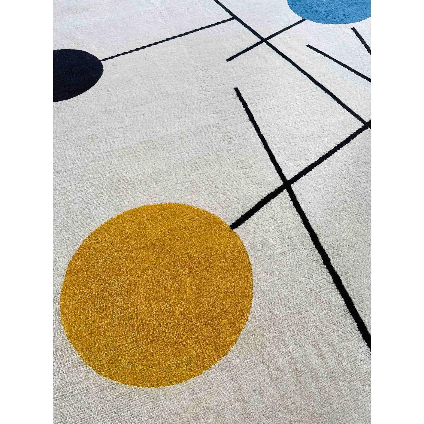 Custom Hand knotted Rug, after Sophie Taeuber-Arp “Rising Falling Flying”. Wool In New Condition For Sale In Munich, DE