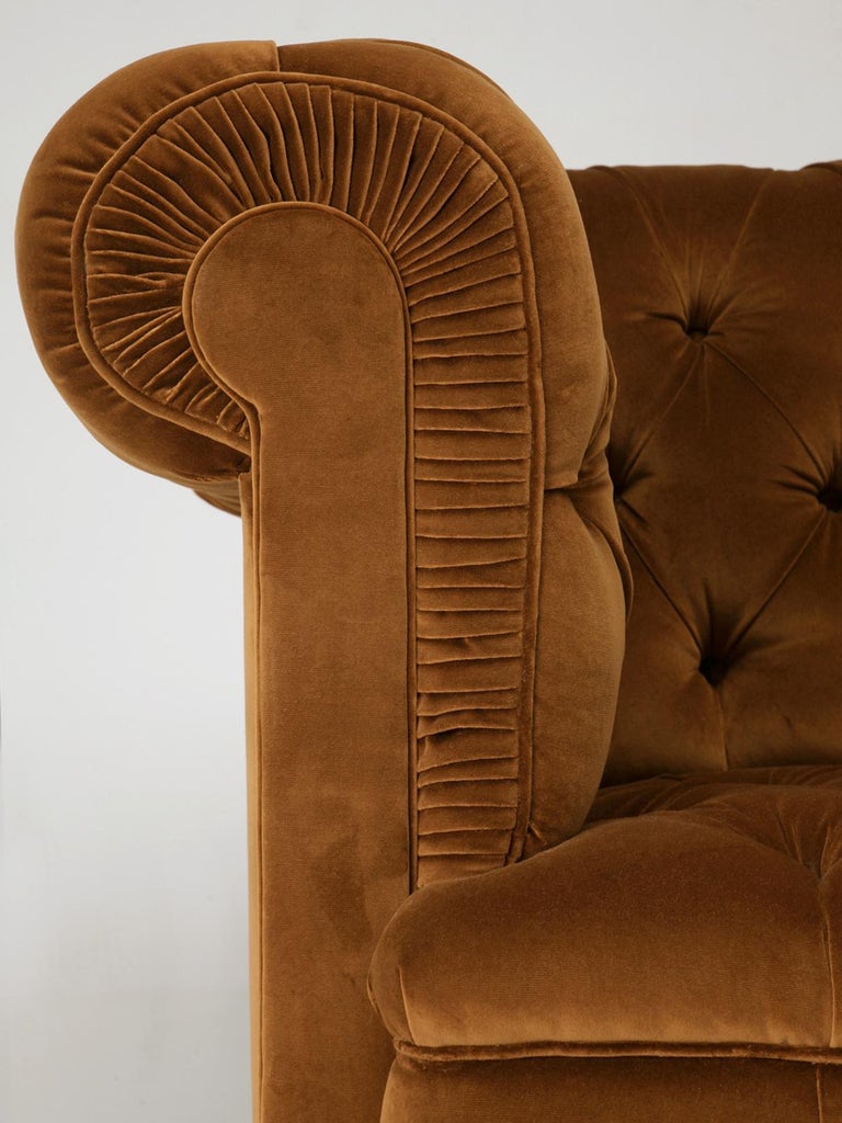 Custom Handmade Chesterfield Sofa Solid Bronze Lion Paw Feet, Horsehair Padding In New Condition For Sale In Chicago, IL