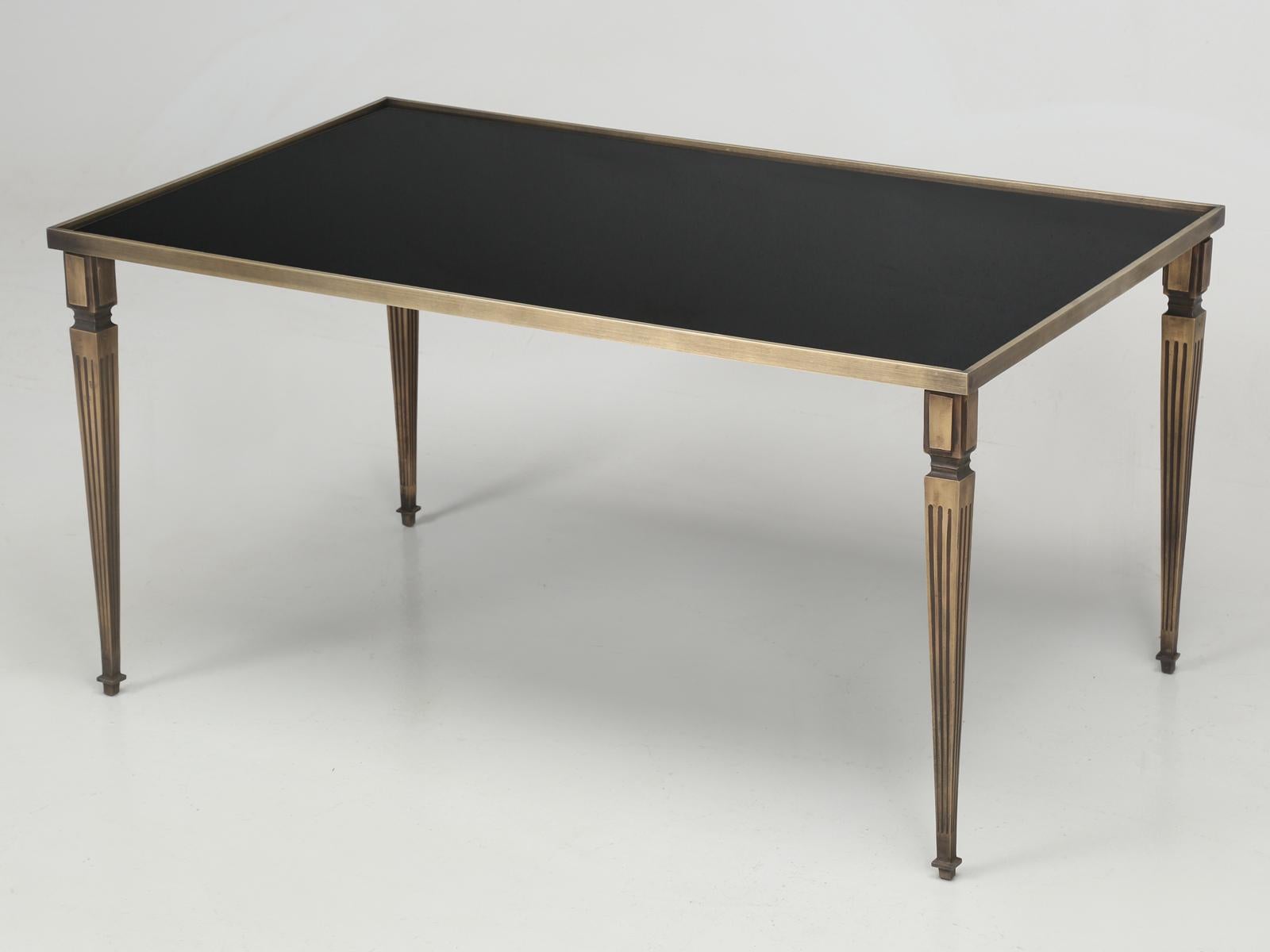 Table basse française Louis XVI en bronze massif fabriquée sur commande dans n'importe quelle taille en vente 4