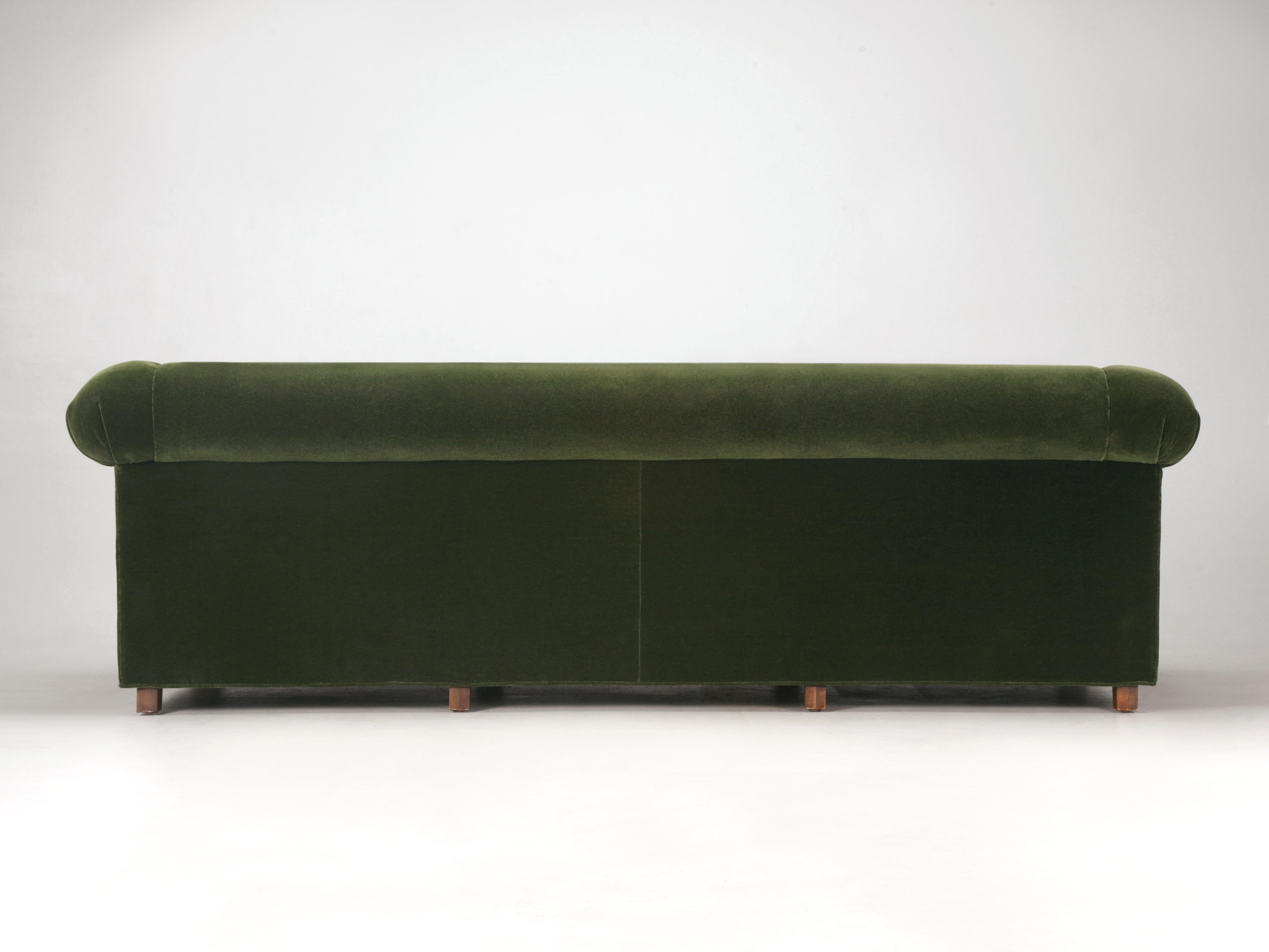 Maßgefertigtes handgefertigtes Sofa in jeder Dimension, Messing mit Löwentatzenfüßen, mit Pferdehaar, Baumwolle im Angebot 2