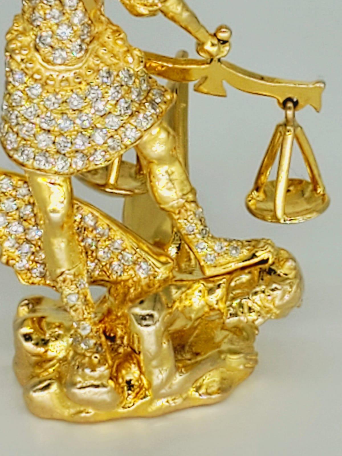 17.00 Carat Diamonds Saint Michael 14 Karat Gold Pendant In Excellent Condition For Sale In Miami, FL