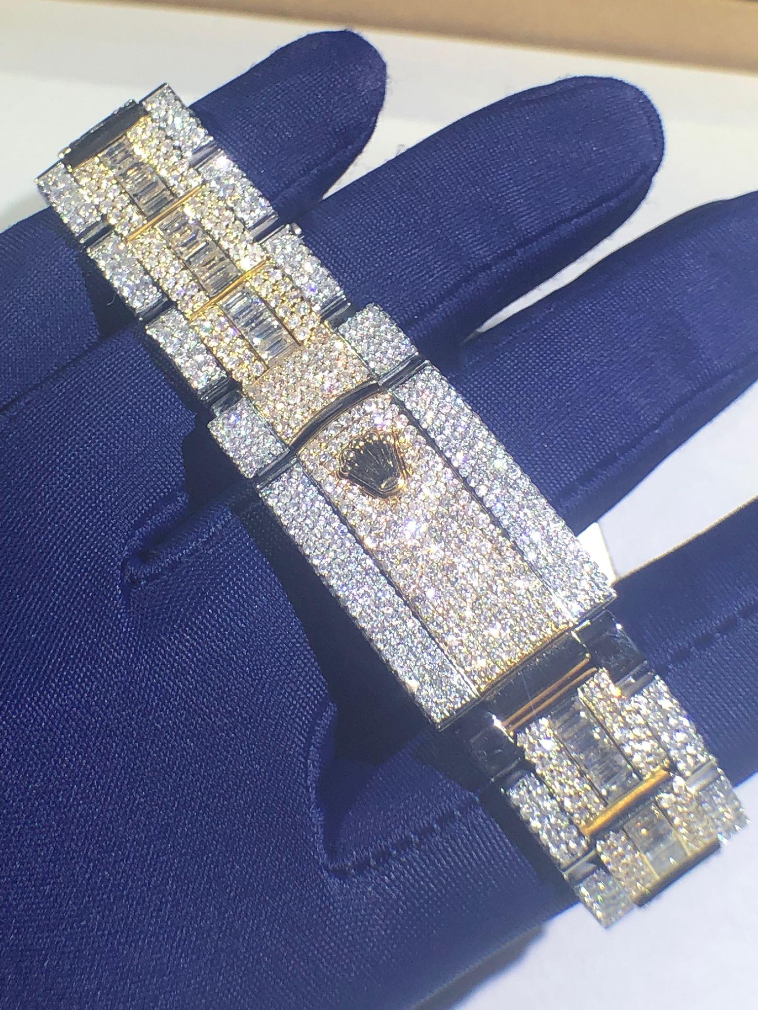 Art déco Rolex Montre-bracelet Datejust à diamants taille émeraude écaillée sur mesure en vente