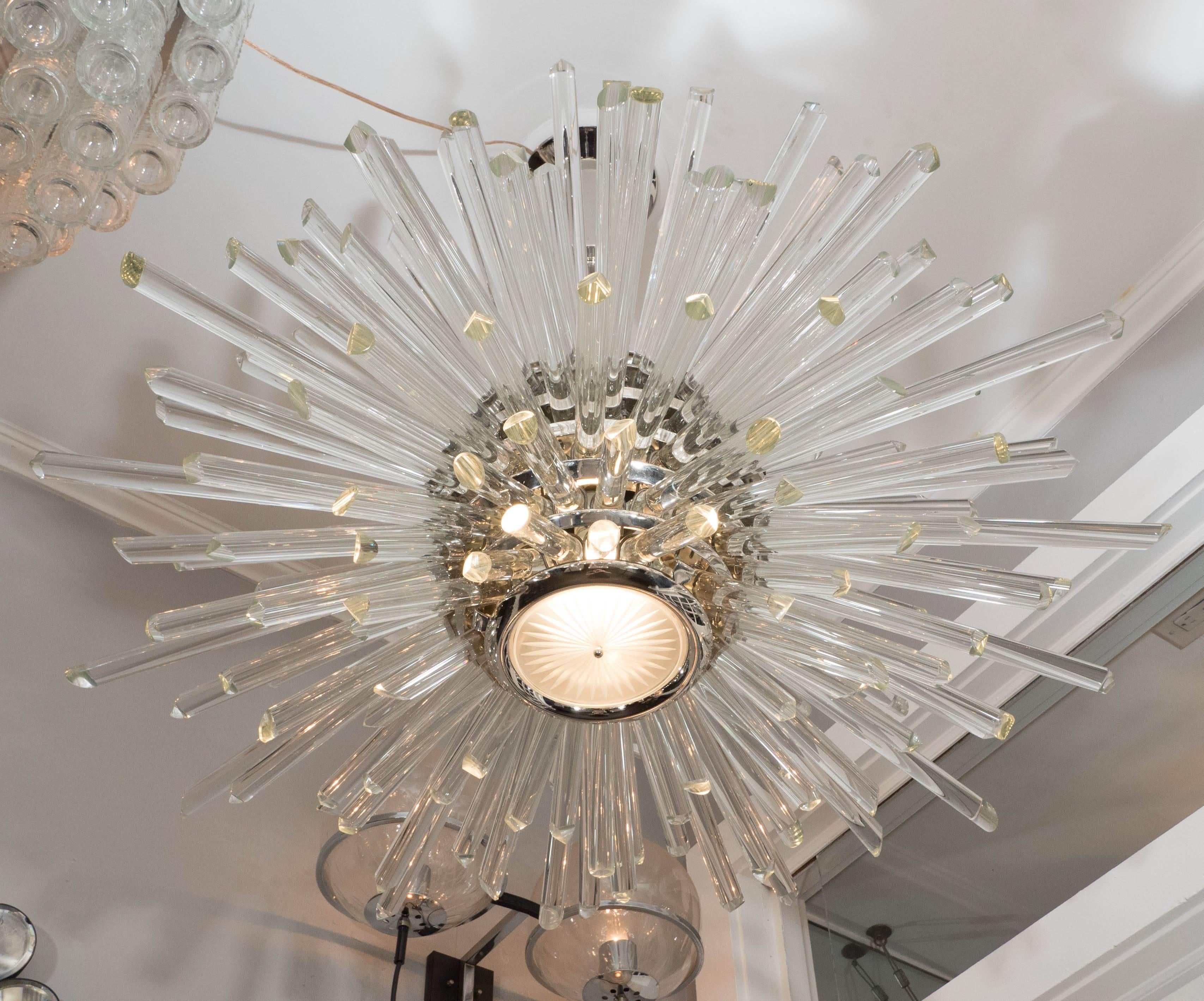 Lucidato Lampadario Sputnik ovale con asta di vetro illuminante personalizzato in nichel lucido in vendita