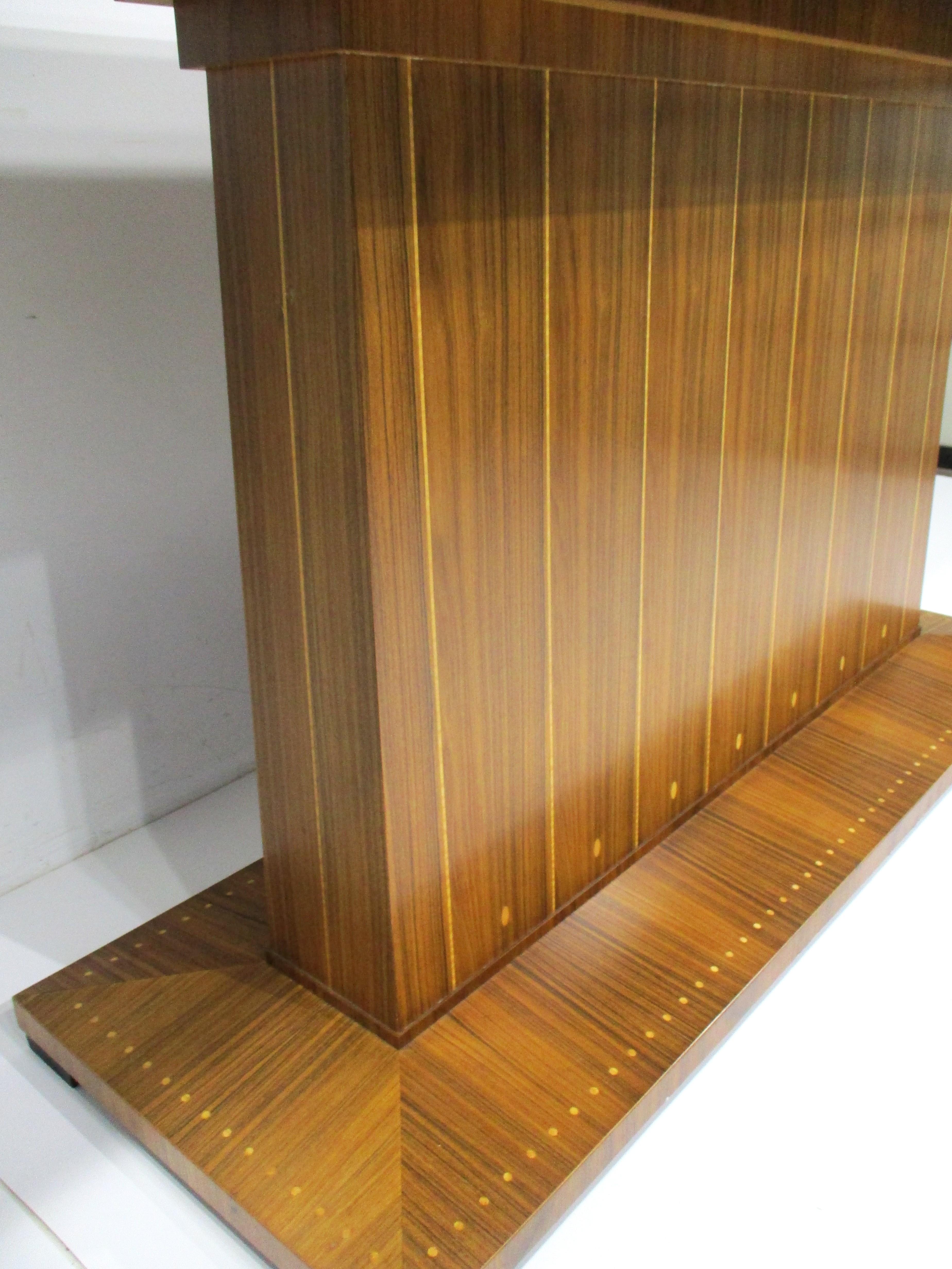 Mastercraft Attributed Custom Indonesian Mahogany Mid Century Inlay Bar For Sale 6