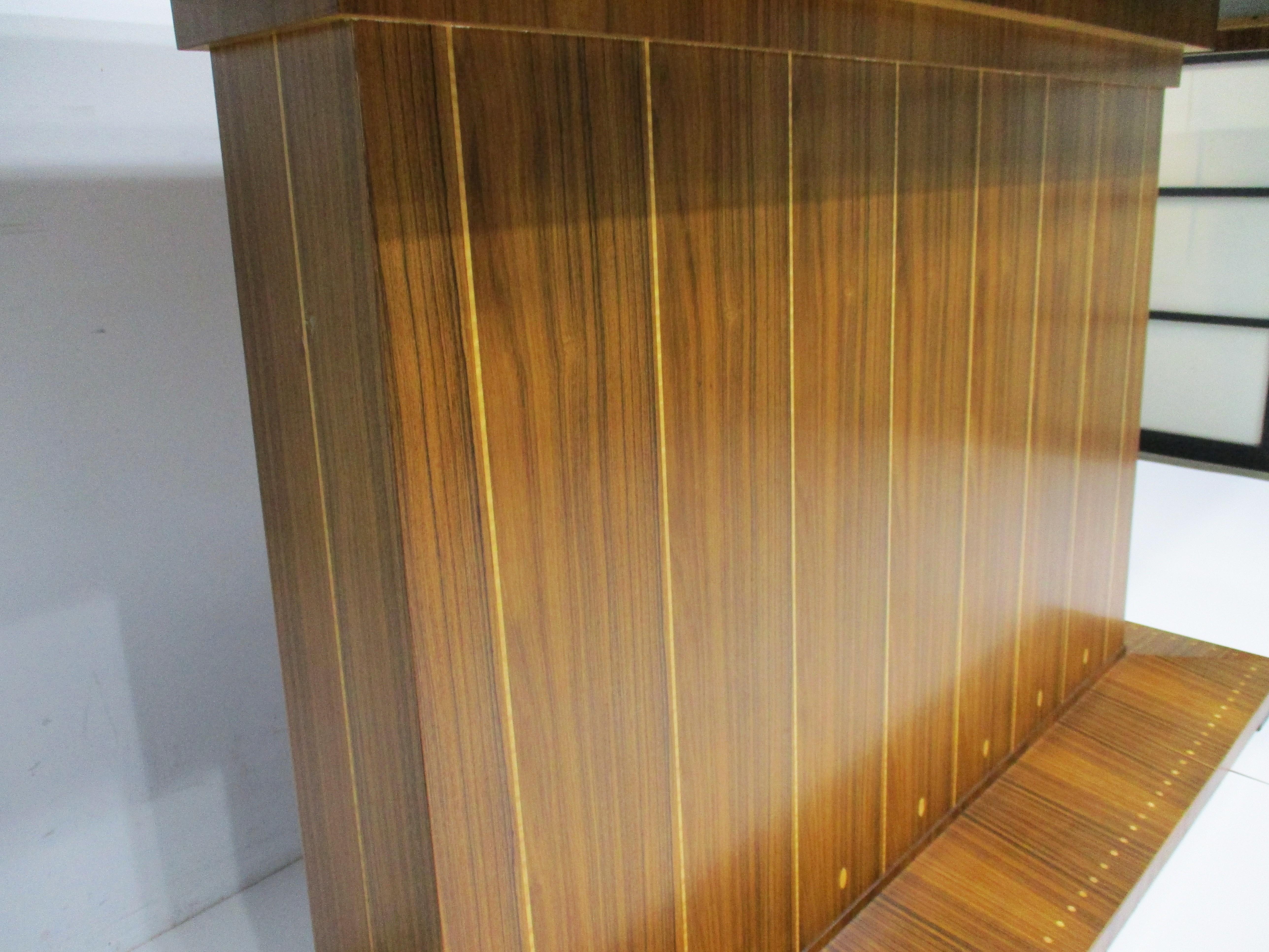 Mastercraft Attributed Custom Indonesian Mahogany Mid Century Inlay Bar For Sale 7