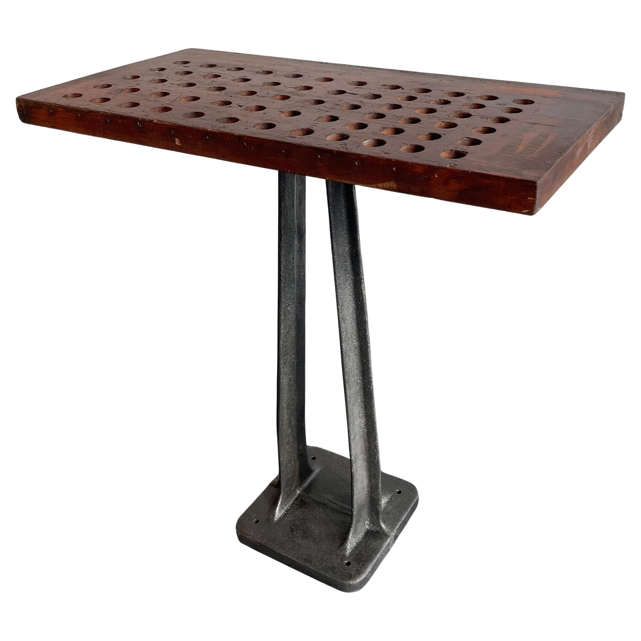 Mesa consola industrial a medida de hierro fundido y pino