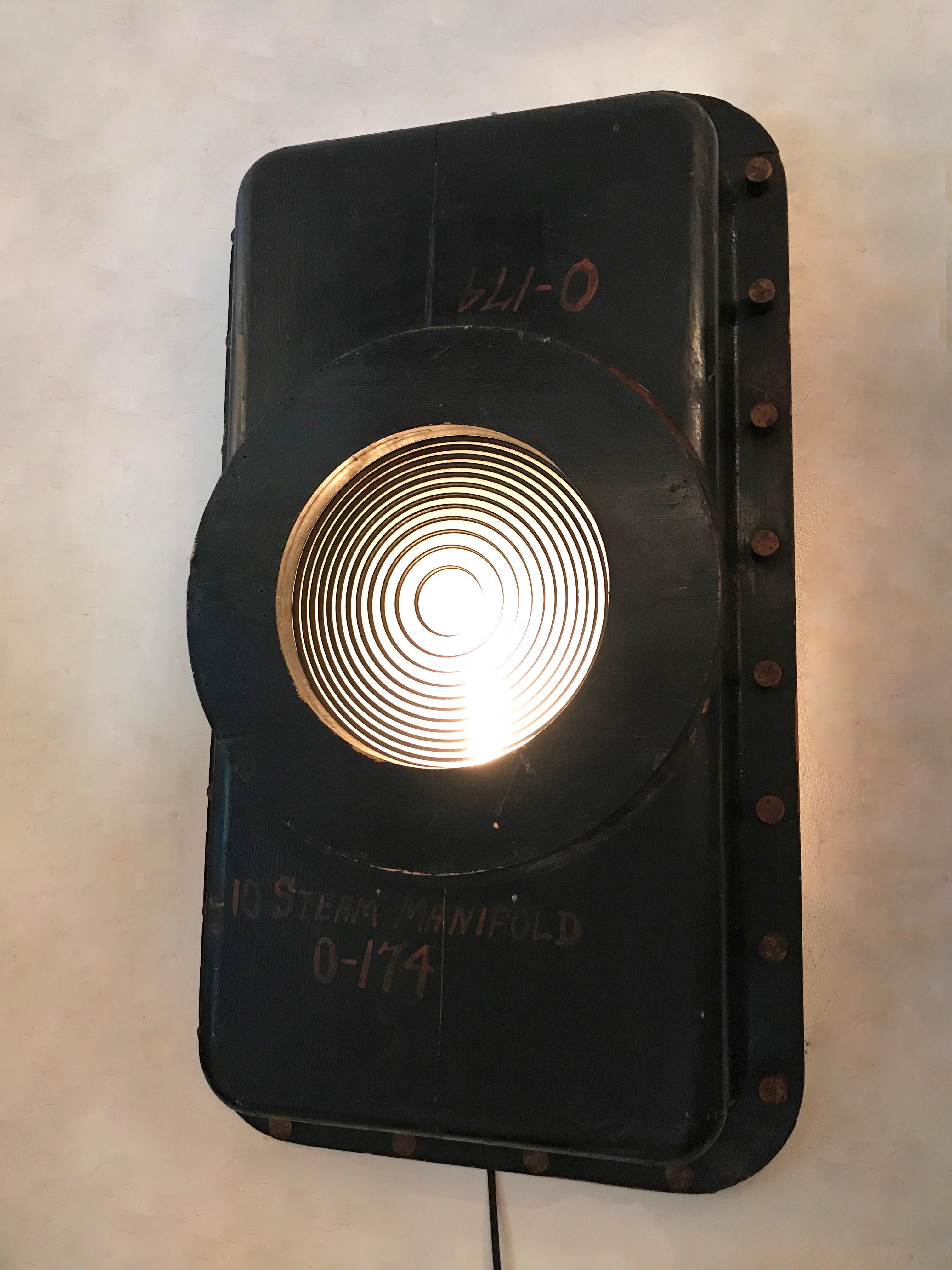 Custom Industrial Foundry Pattern Wall Sconce Light In Good Condition In Brooklyn, NY