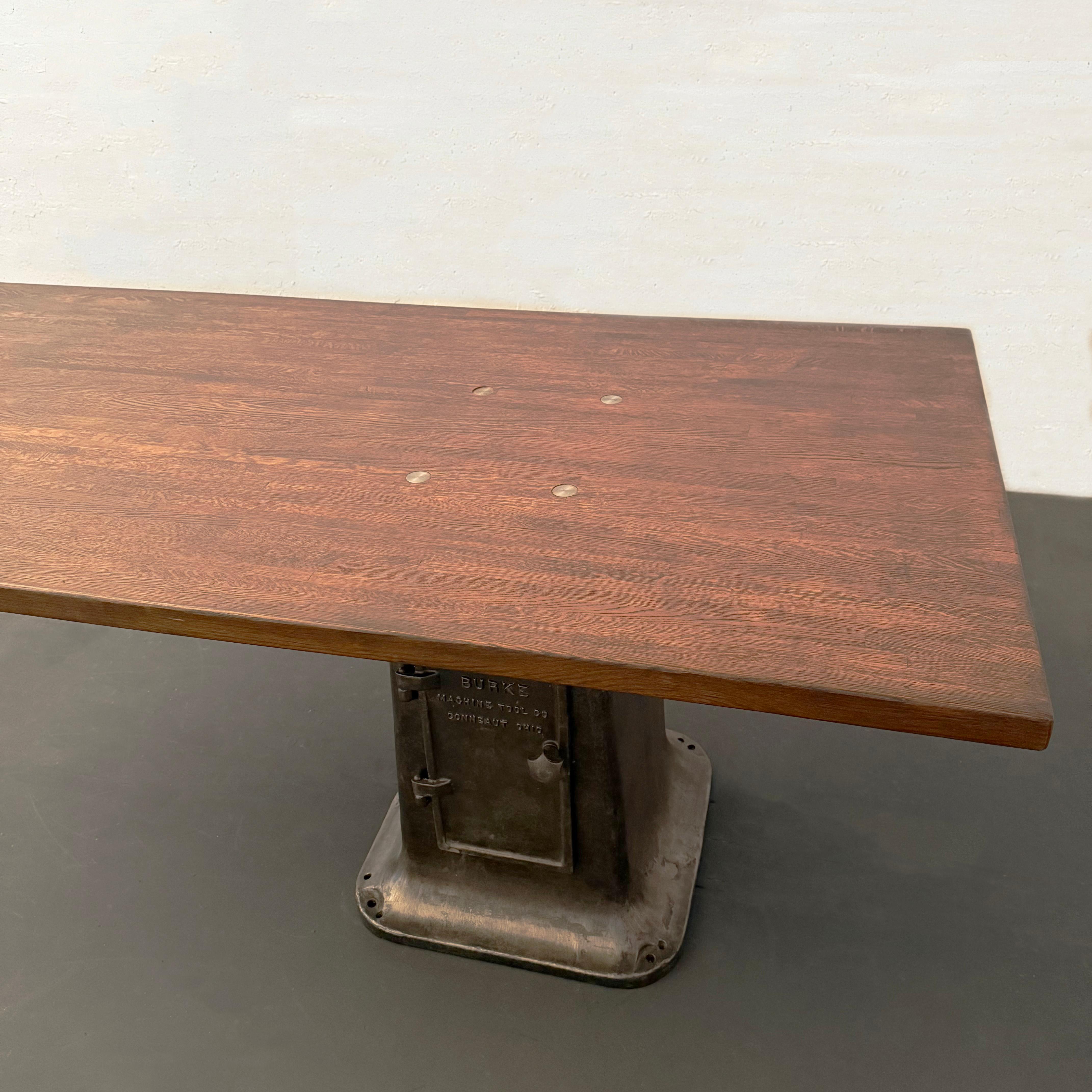 Table cantilever industrielle en érable et fonte sur mesure en vente 3